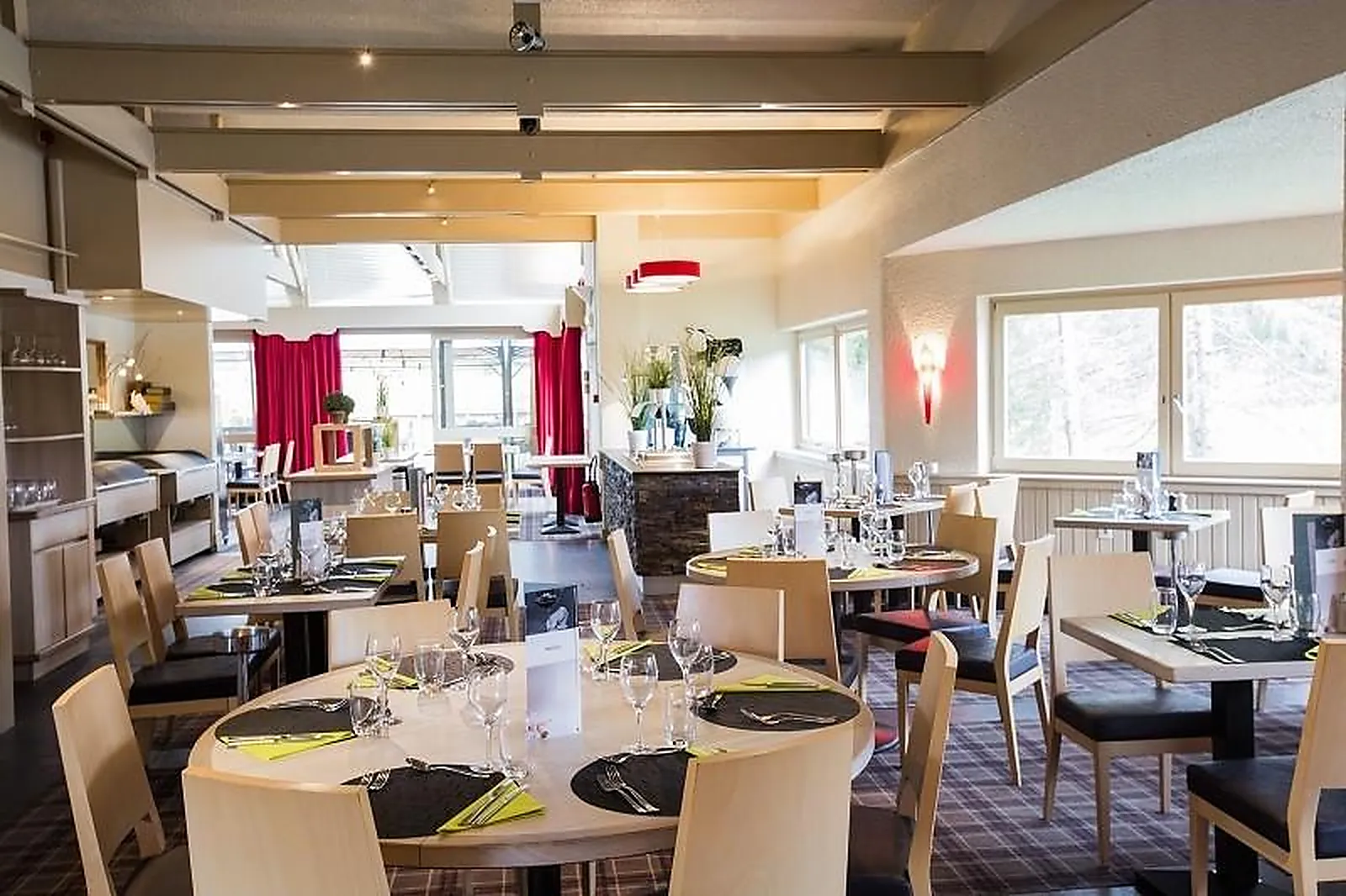 Lieux événementiels, MERCURE COURCHEVEL