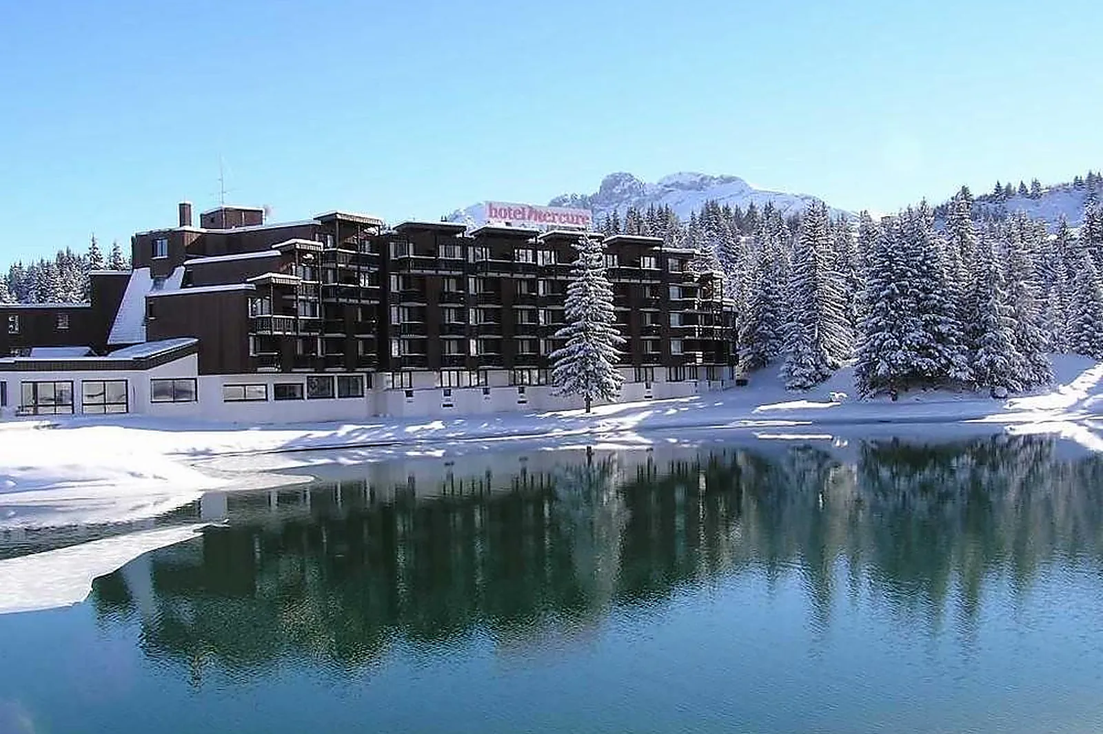 Lieux événementiels, MERCURE COURCHEVEL