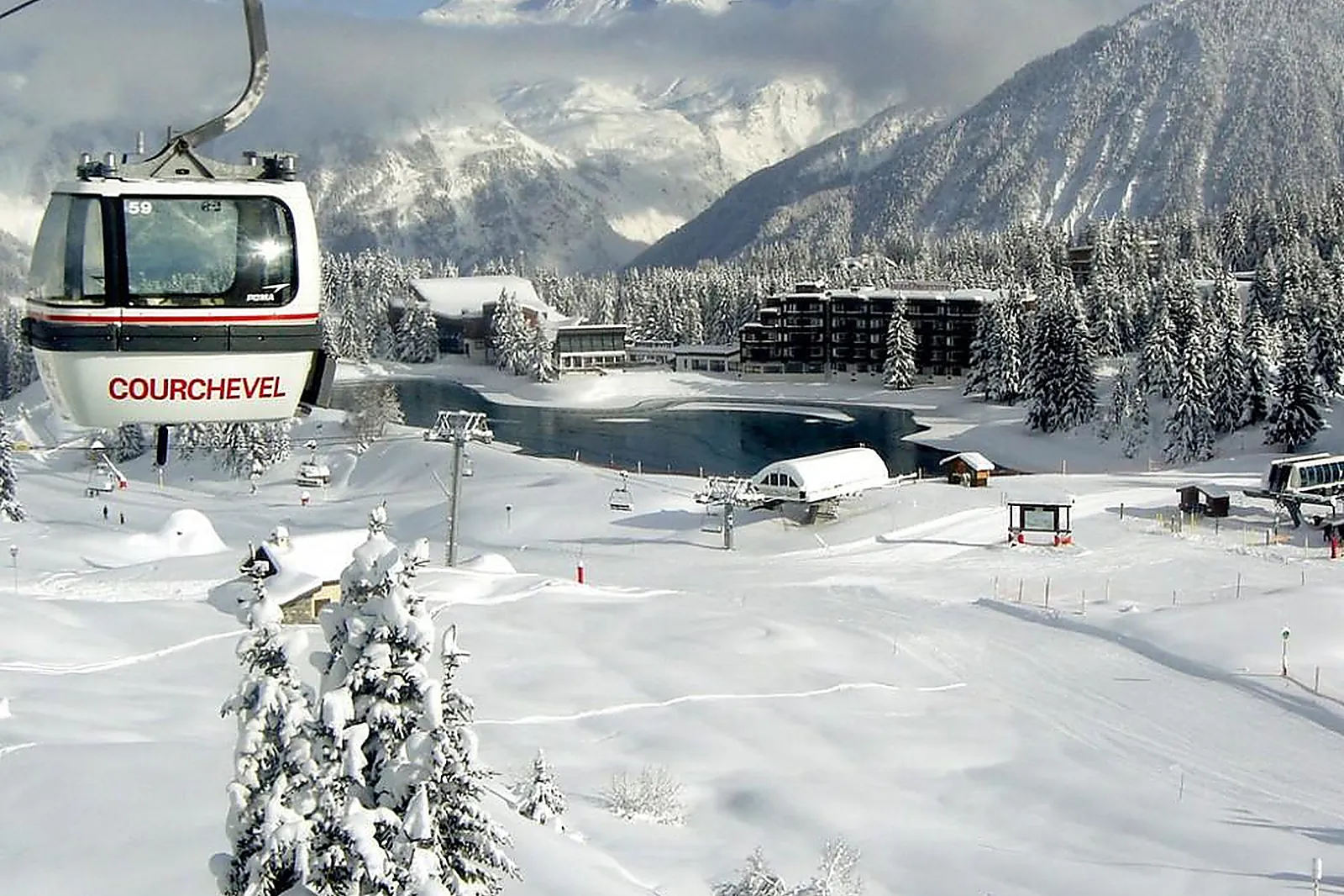 Lieux événementiels, MERCURE COURCHEVEL