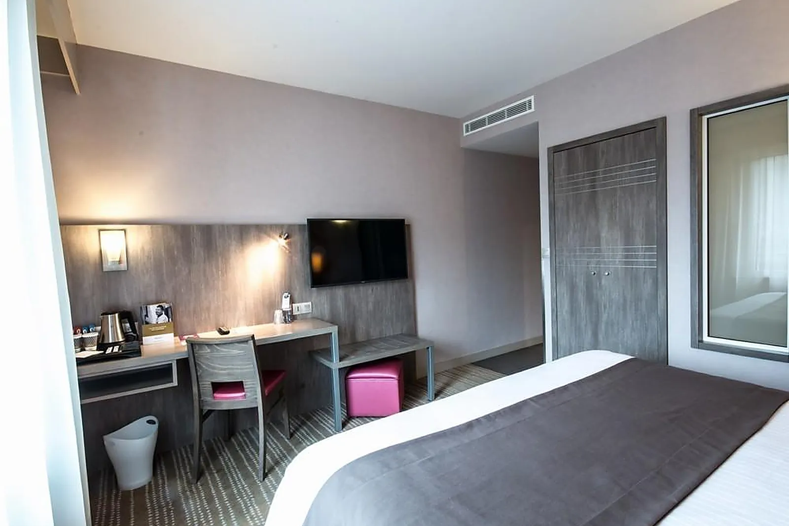 Lieux événementiels, MERCURE DINAN PORT LE JERZUAL