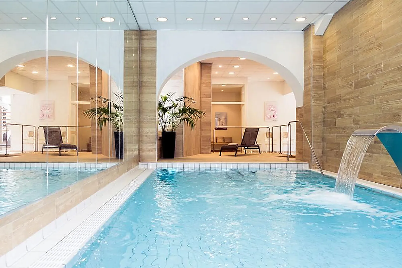 Lieux événementiels, MERCURE GRAND HOTEL DES THERMES BRIDES-LES-BAINS