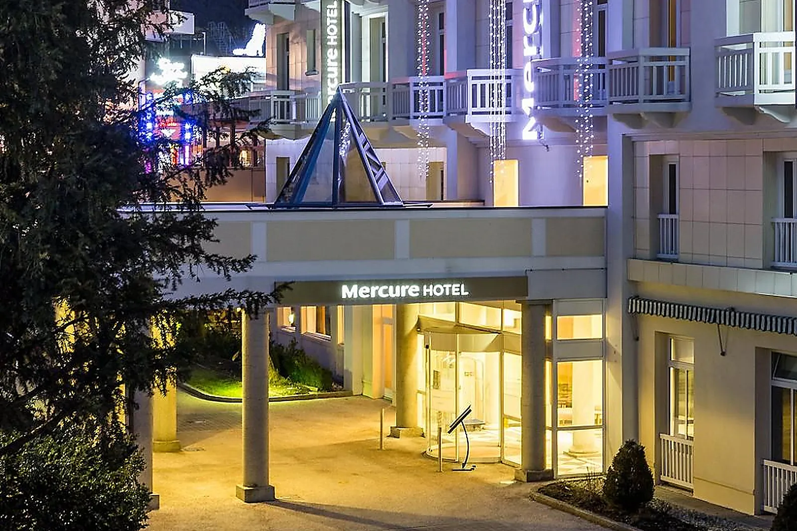 Lieux événementiels, MERCURE GRAND HOTEL DES THERMES BRIDES-LES-BAINS