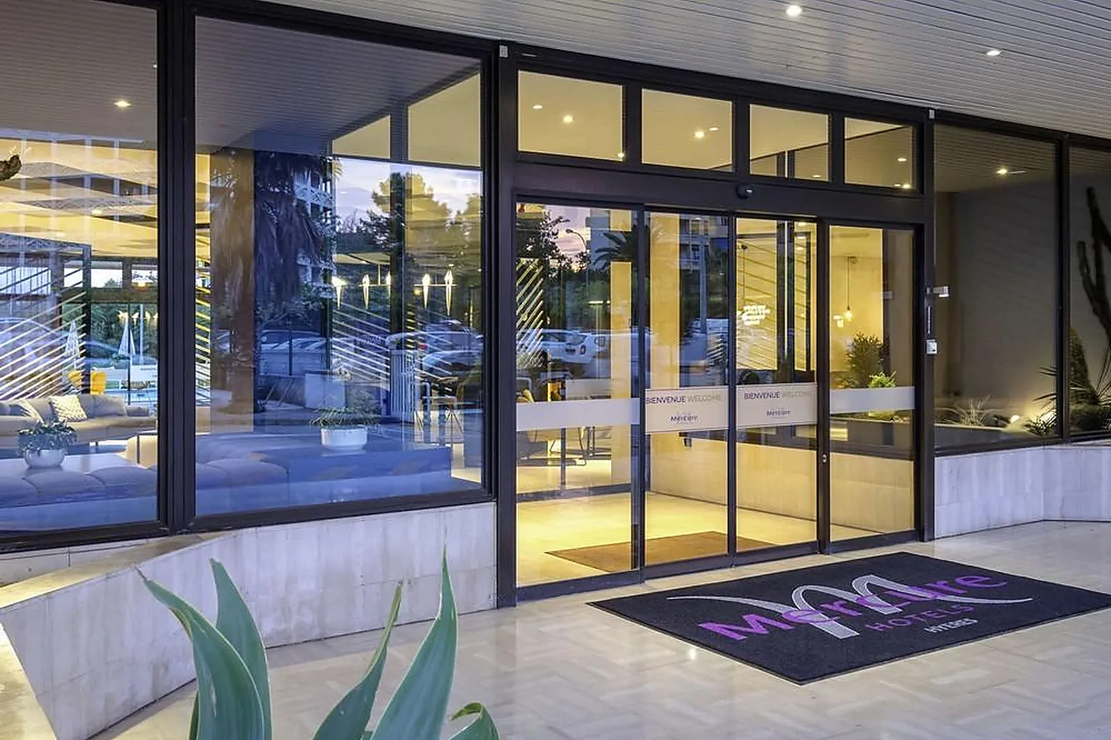 Lieux événementiels, MERCURE HYERES CENTRE