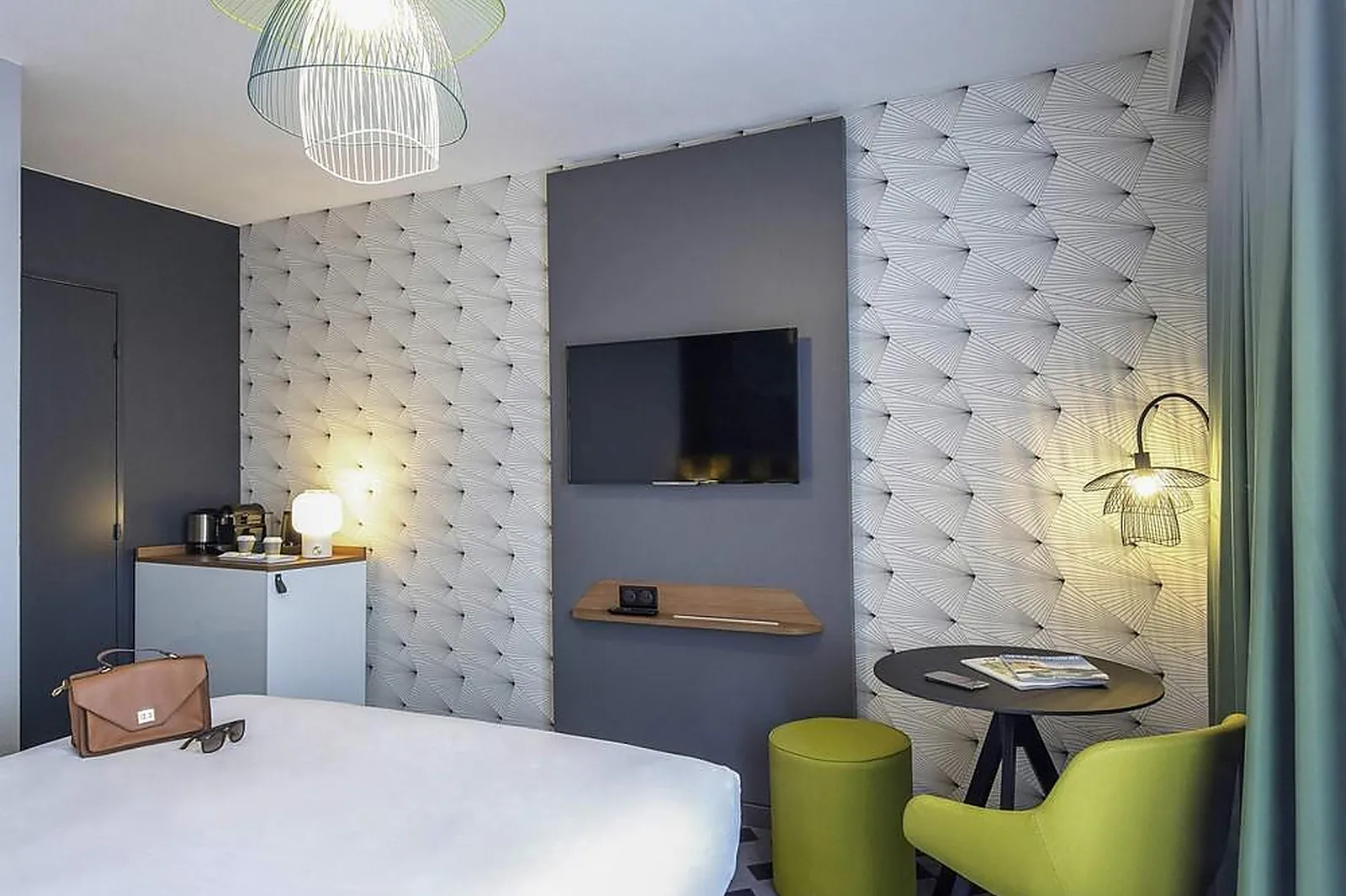 Lieux événementiels, MERCURE HYERES CENTRE