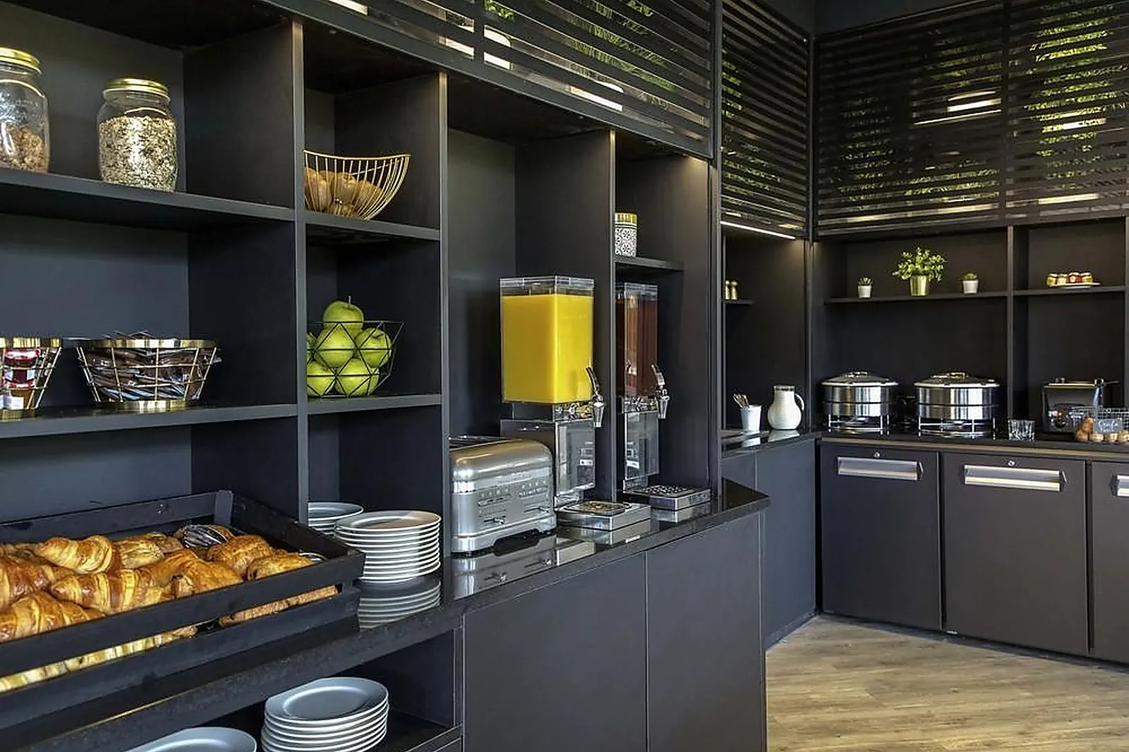 Lieux événementiels, MERCURE HYERES CENTRE