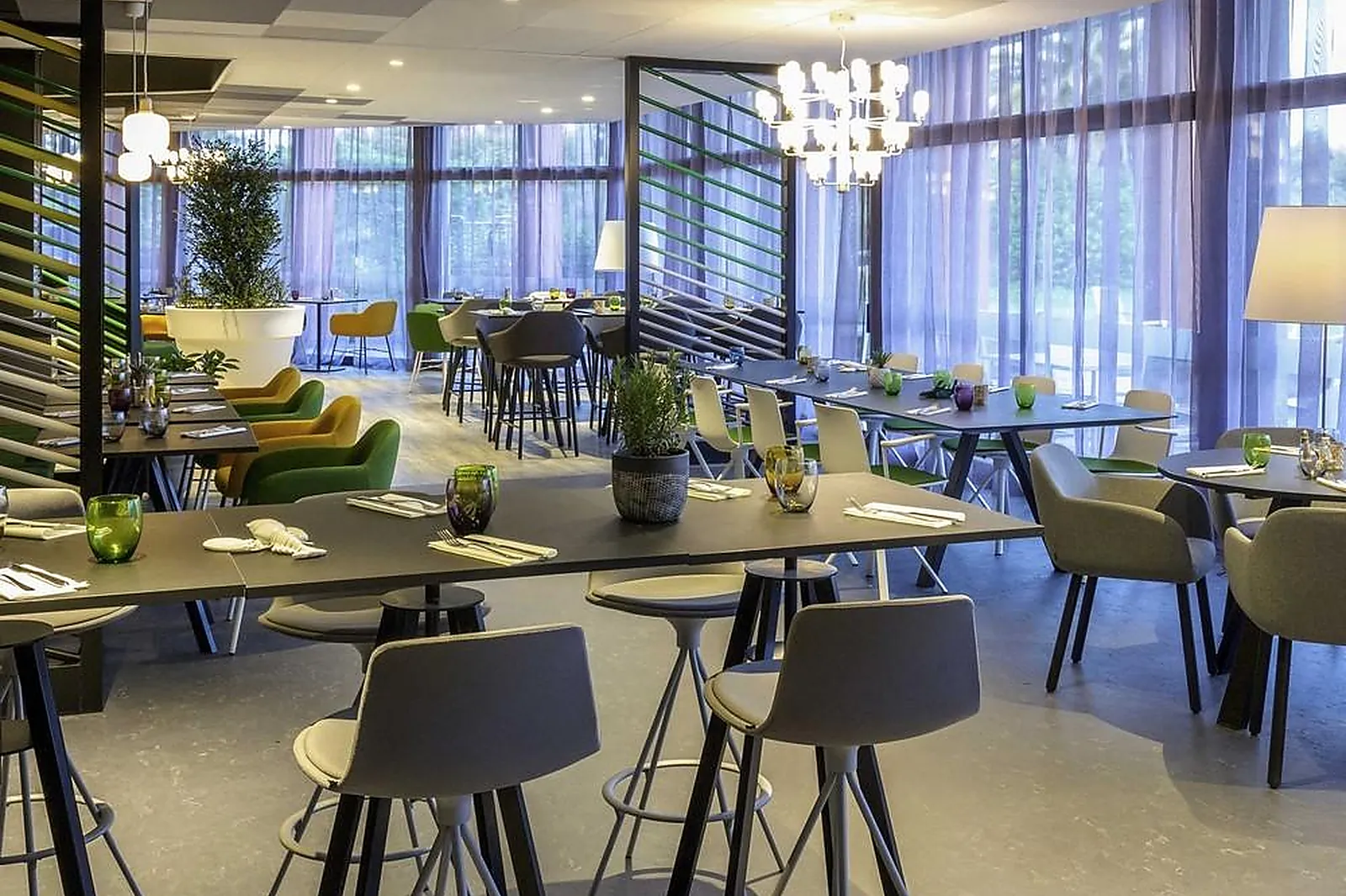 Lieux événementiels, MERCURE HYERES CENTRE