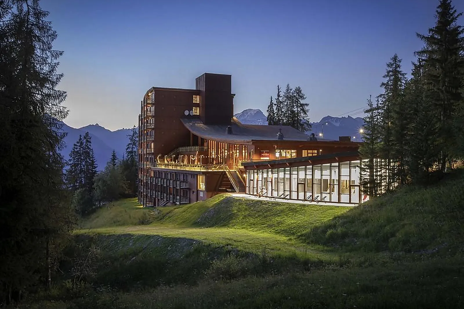 Lieux événementiels, MERCURE LES ARCS 1800