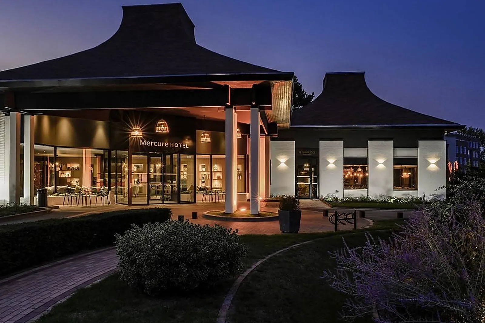 Lieux événementiels, MERCURE LILLE MARCQ-EN-BARŒUL