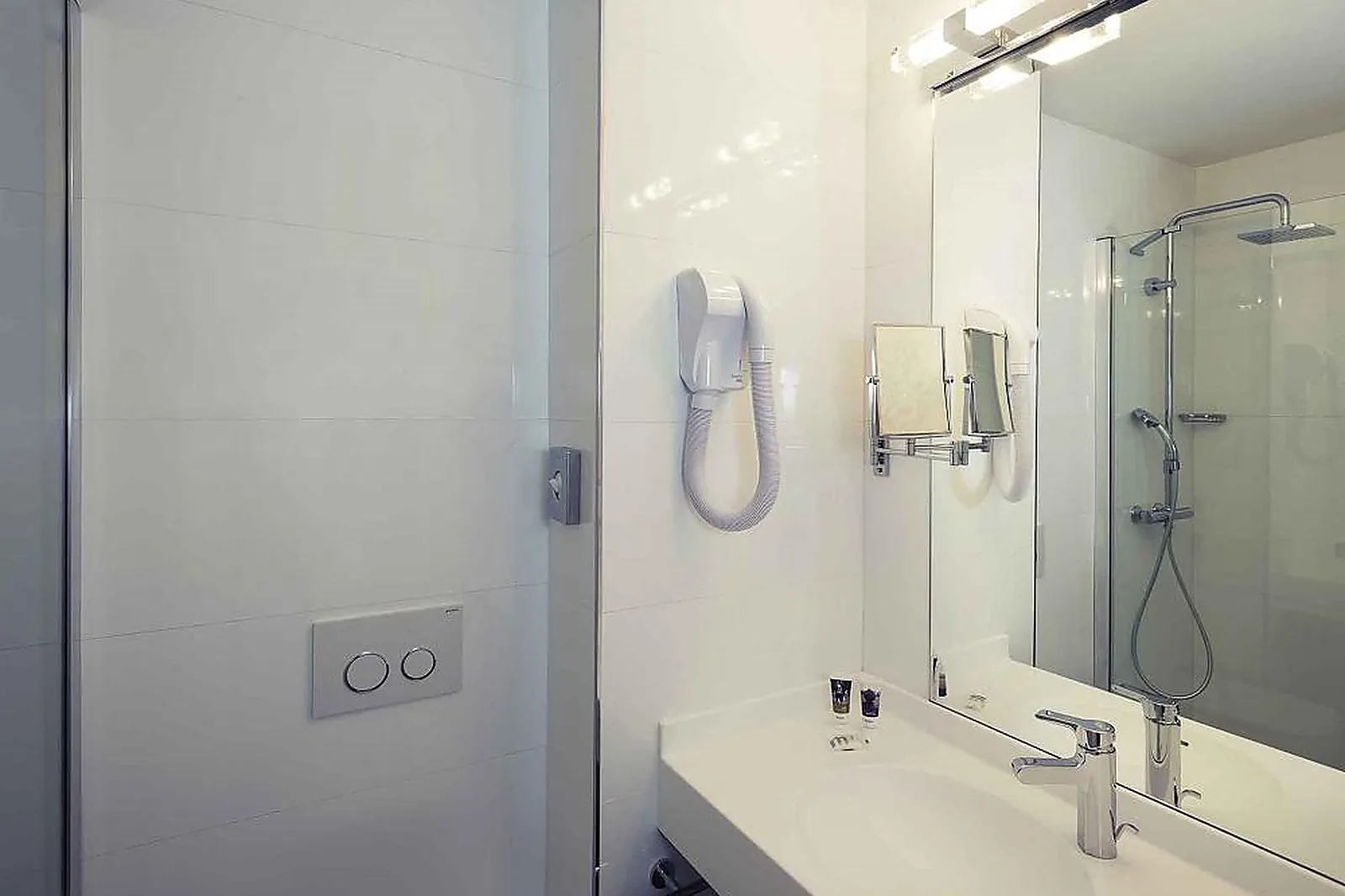 Lieux événementiels, MERCURE LISIEUX NORMANDIE