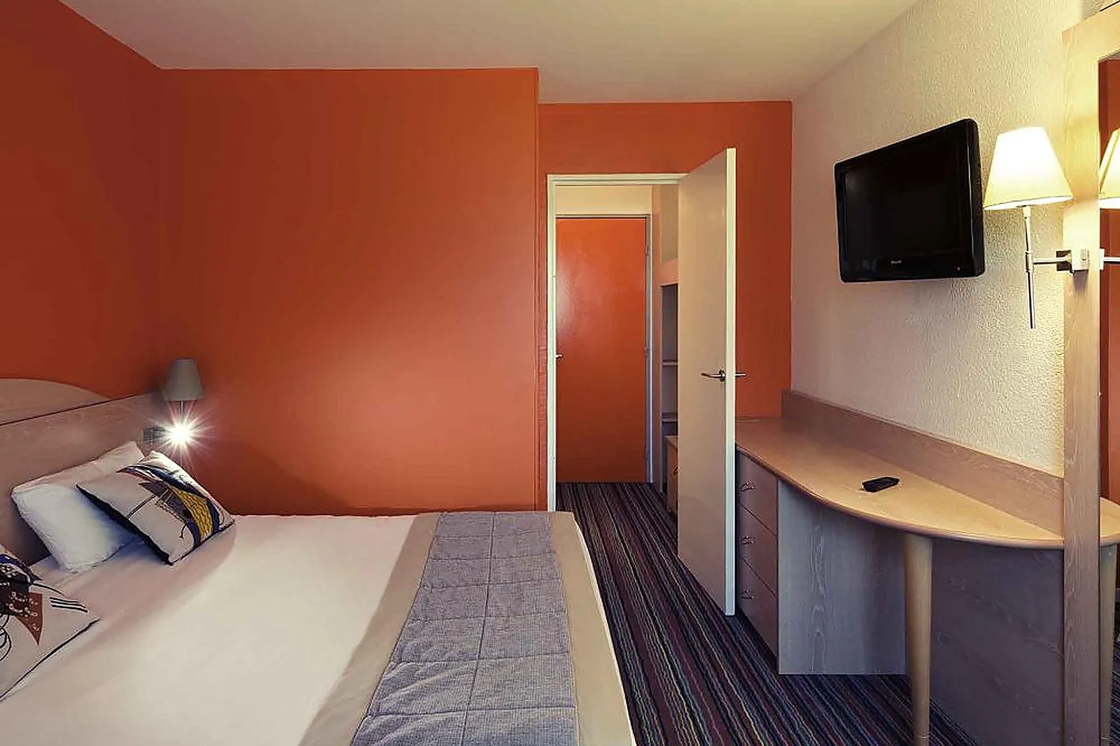 Lieux événementiels, MERCURE LISIEUX NORMANDIE