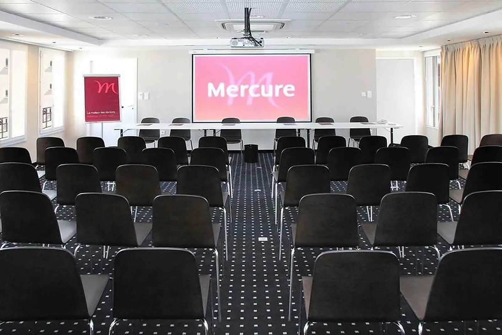 Lieux événementiels, MERCURE LOURDES IMPÉRIAL