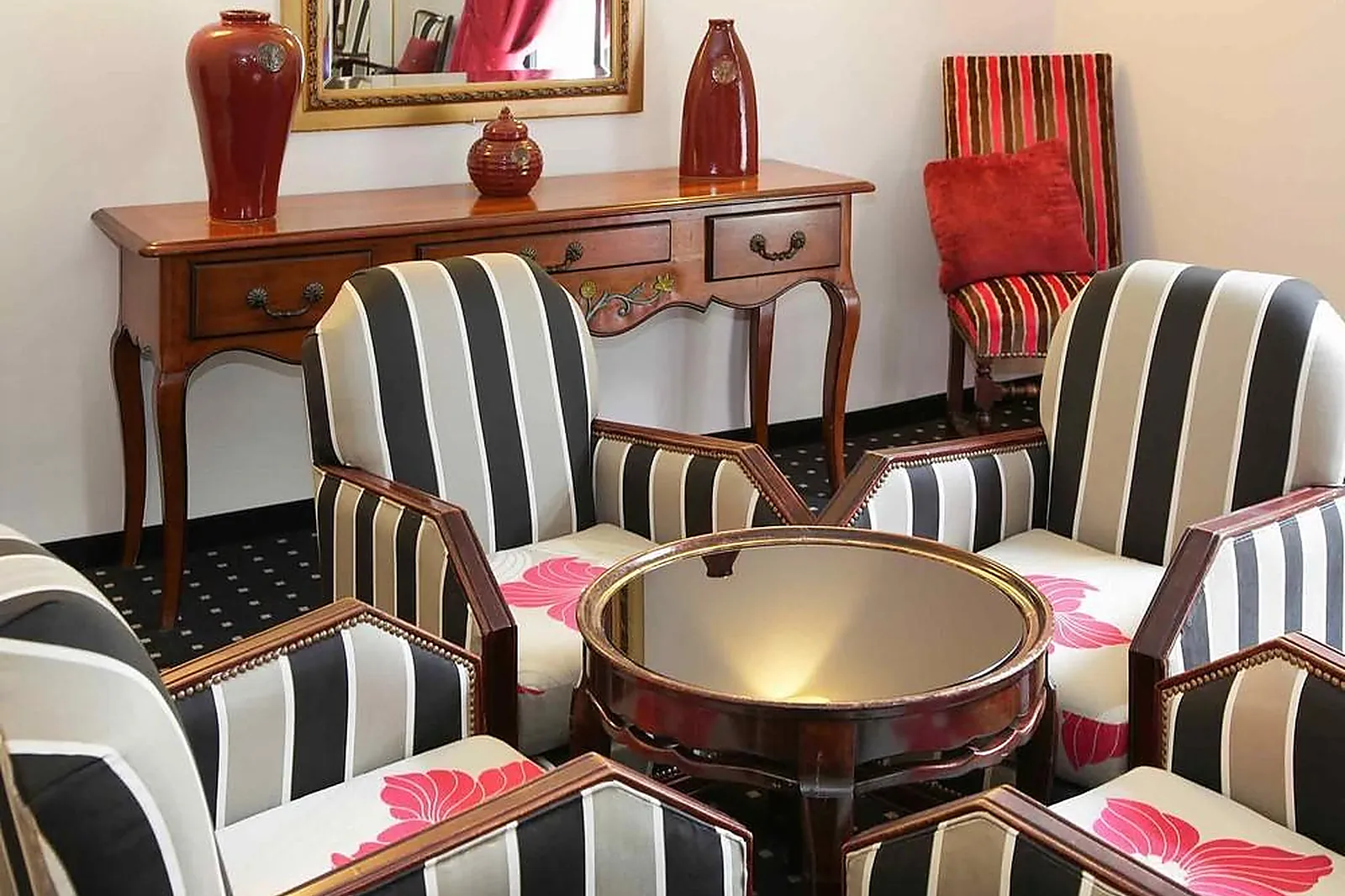 Lieux événementiels, MERCURE LOURDES IMPÉRIAL