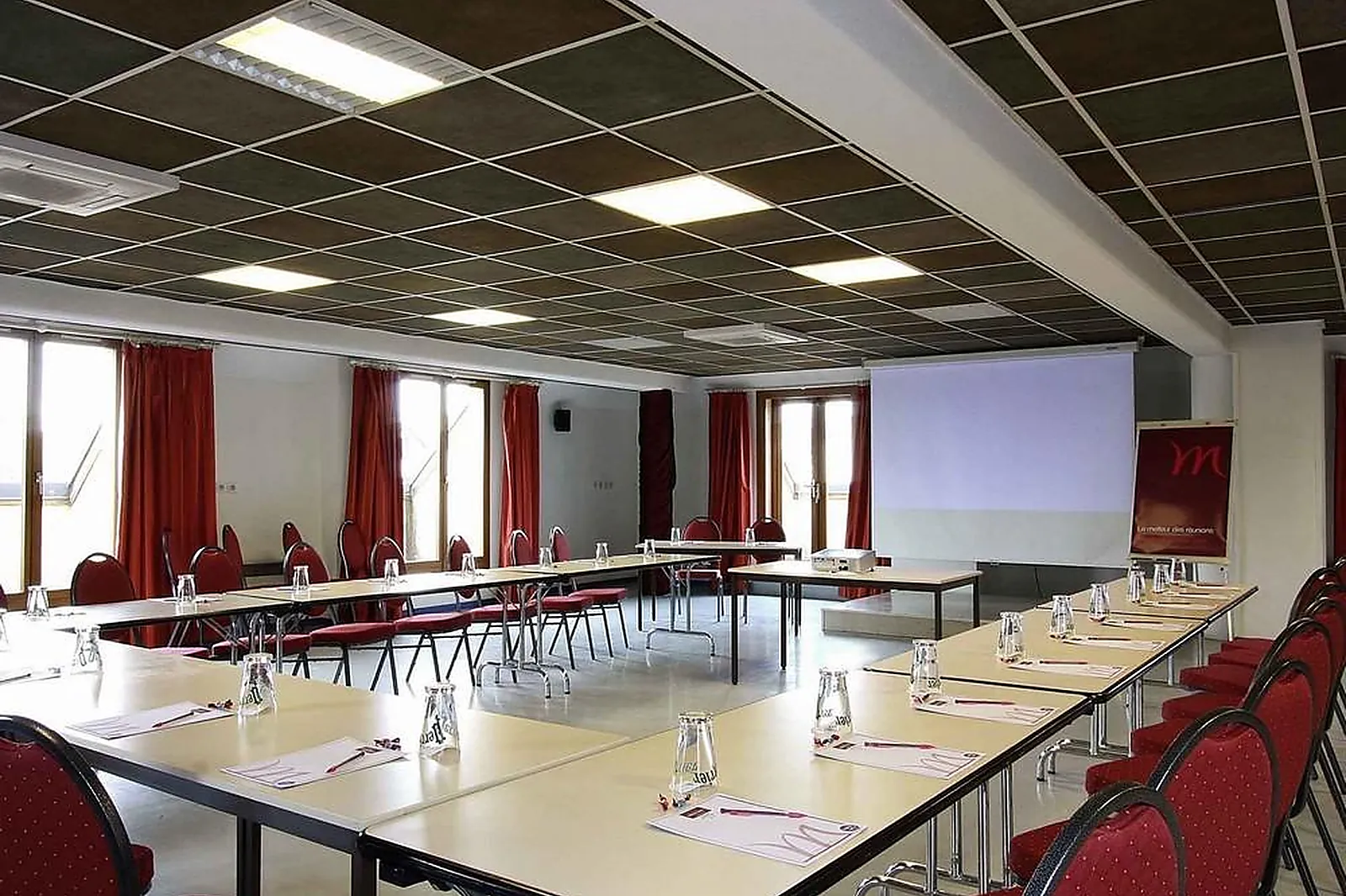 Lieux événementiels, MERCURE LUXEUIL-LÈS-BAINS HEXAGONE