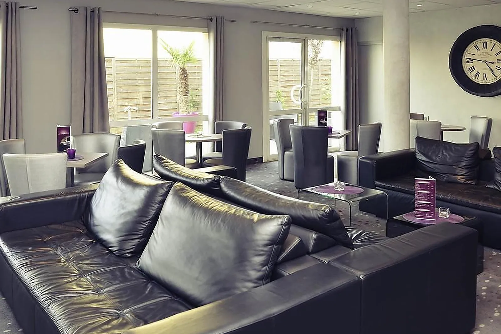 Lieux événementiels, MERCURE LYON EST CHAPONNAY