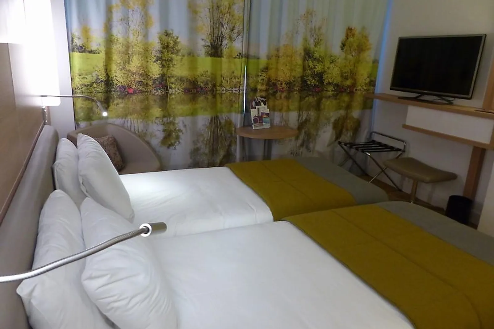 Lieux événementiels, MERCURE MACON BORD DE SAONE