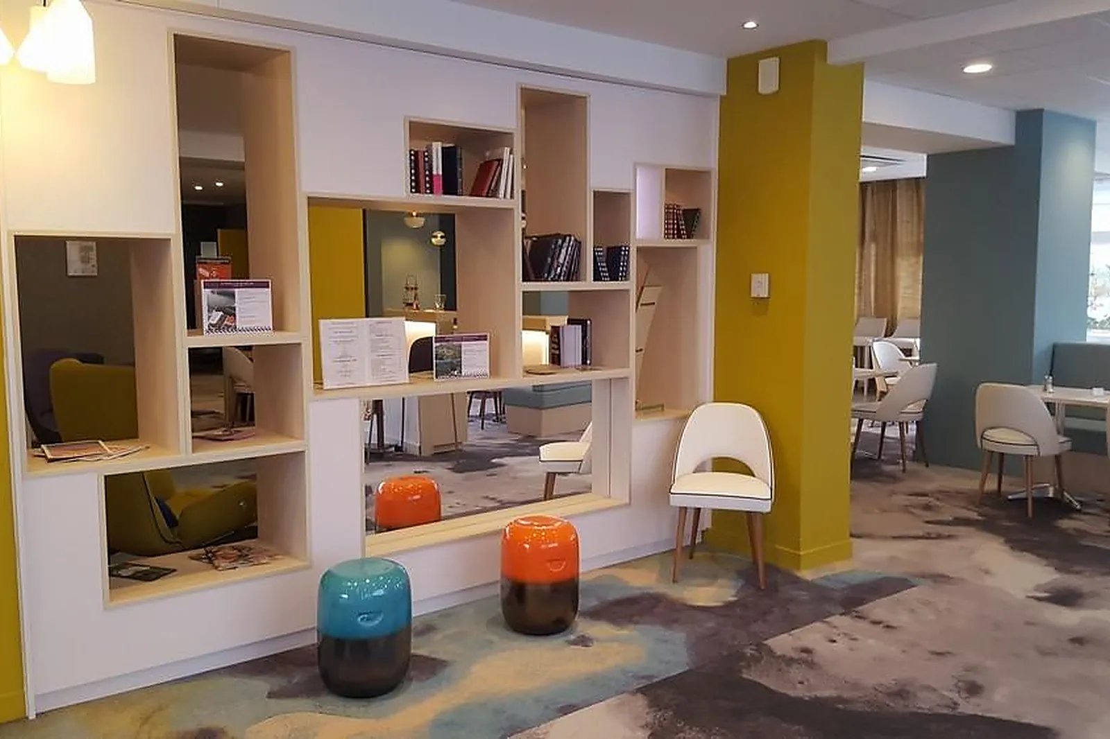 Lieux événementiels, MERCURE MACON BORD DE SAONE