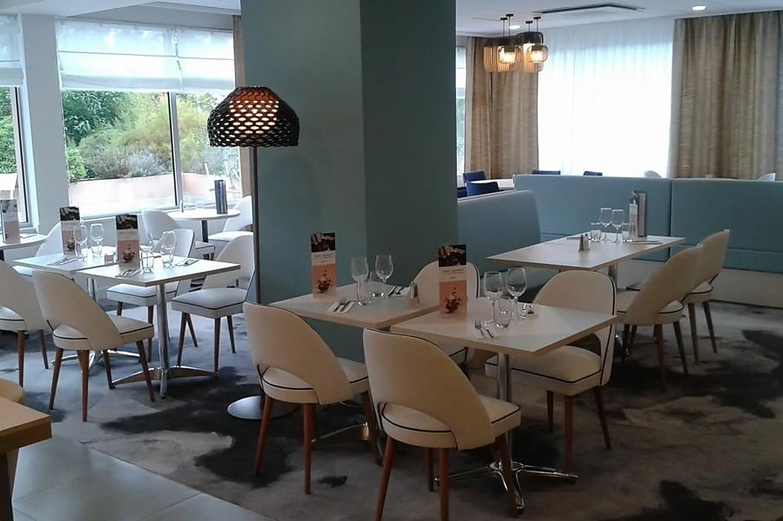 Lieux événementiels, MERCURE MACON BORD DE SAONE