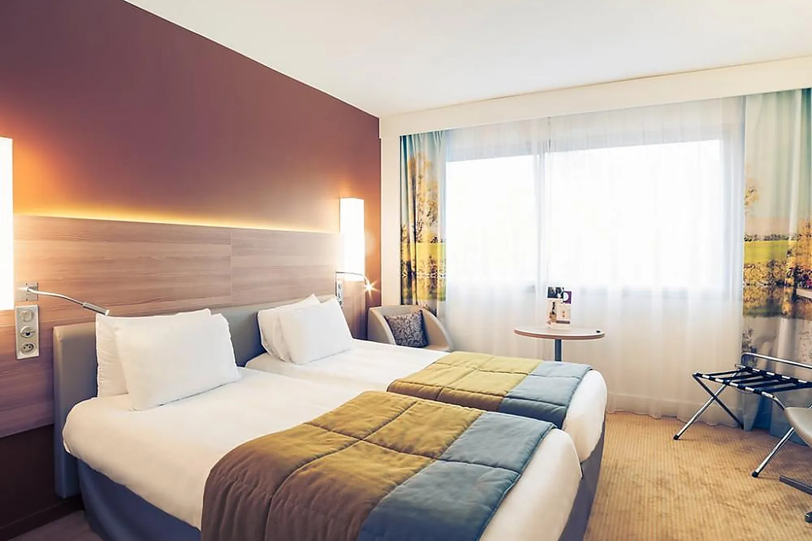 Lieux événementiels, MERCURE MACON BORD DE SAONE