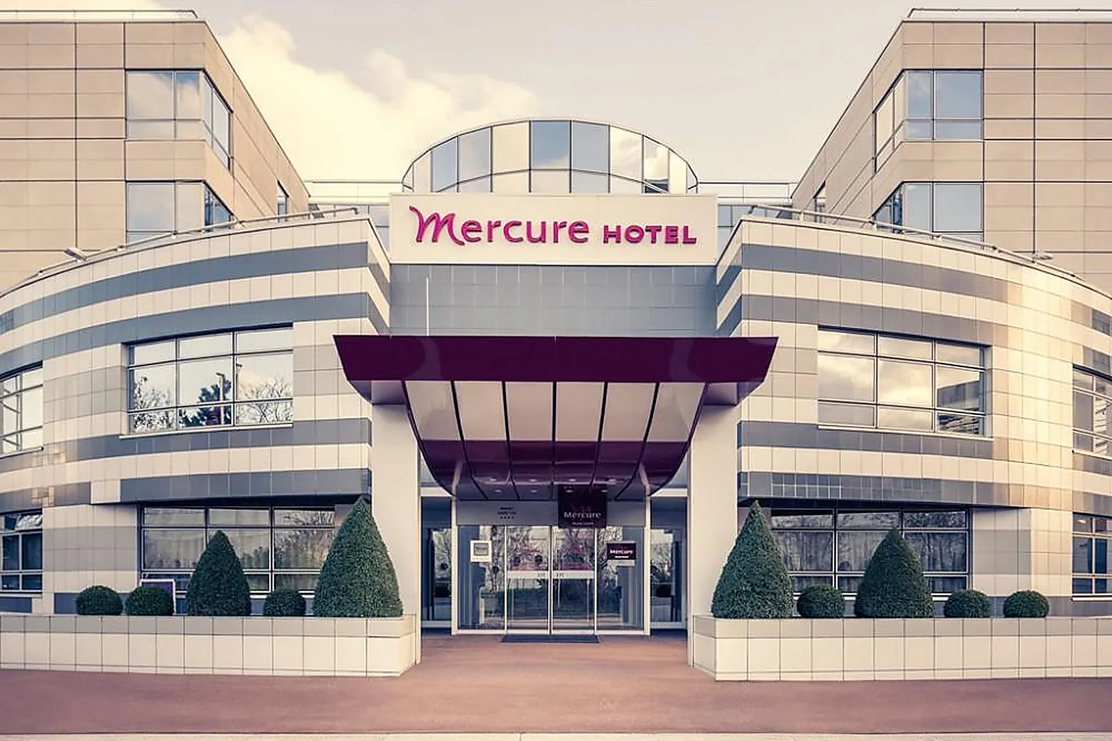 Lieux événementiels, MERCURE MASSY GARE TGV