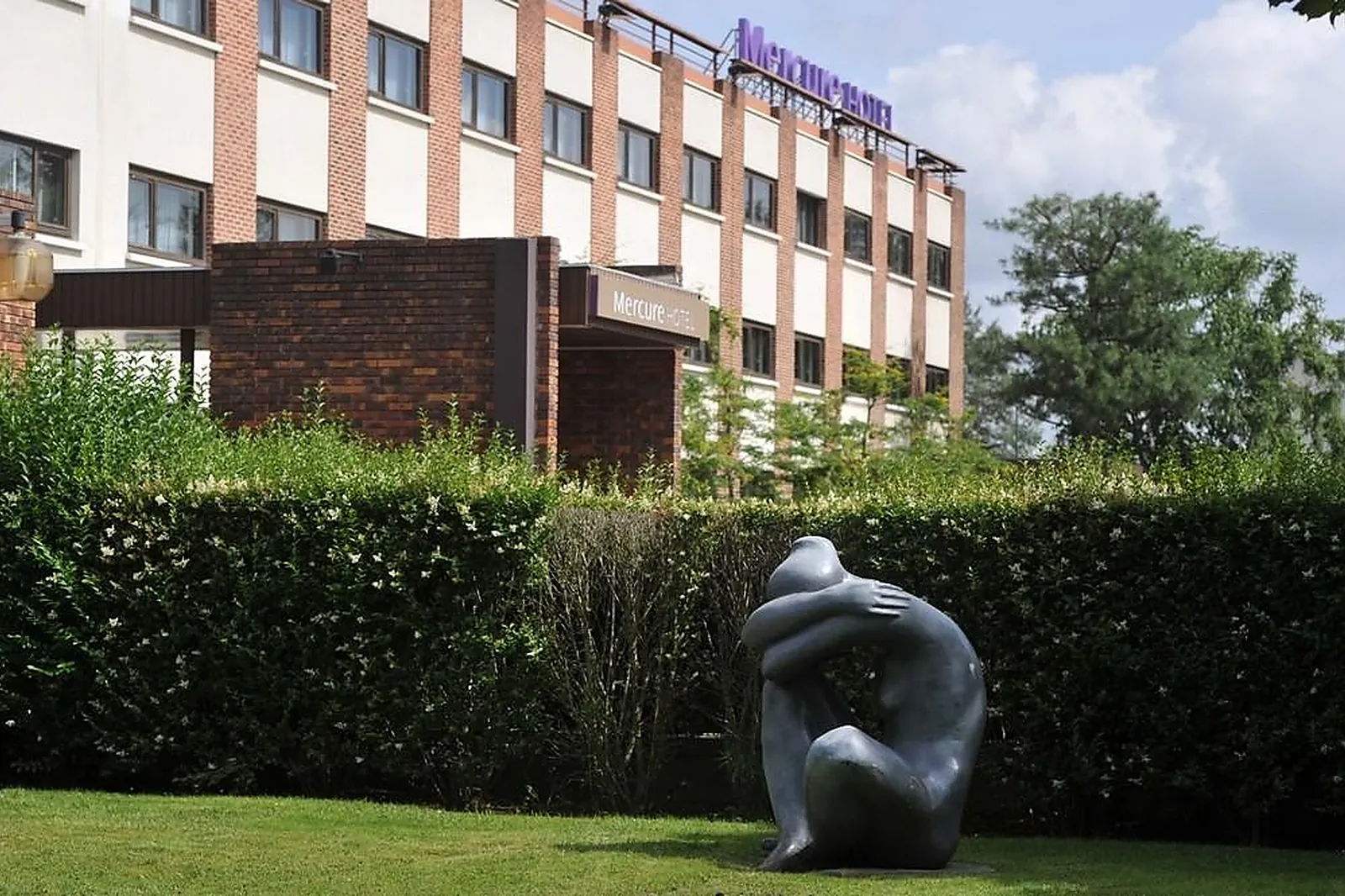 Lieux événementiels, MERCURE MAUREPAS SAINT QUENTIN