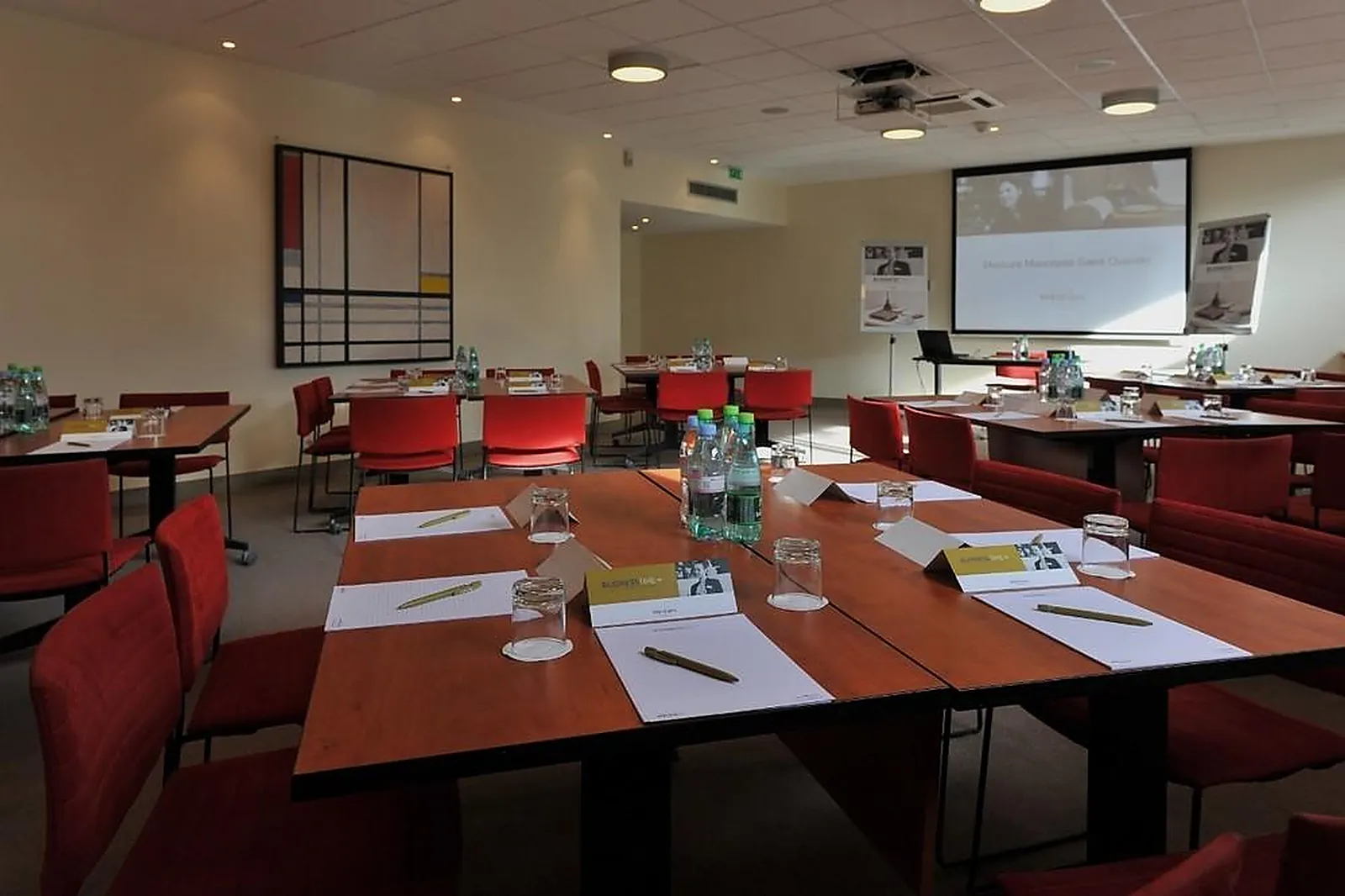 Lieux événementiels, MERCURE MAUREPAS SAINT QUENTIN