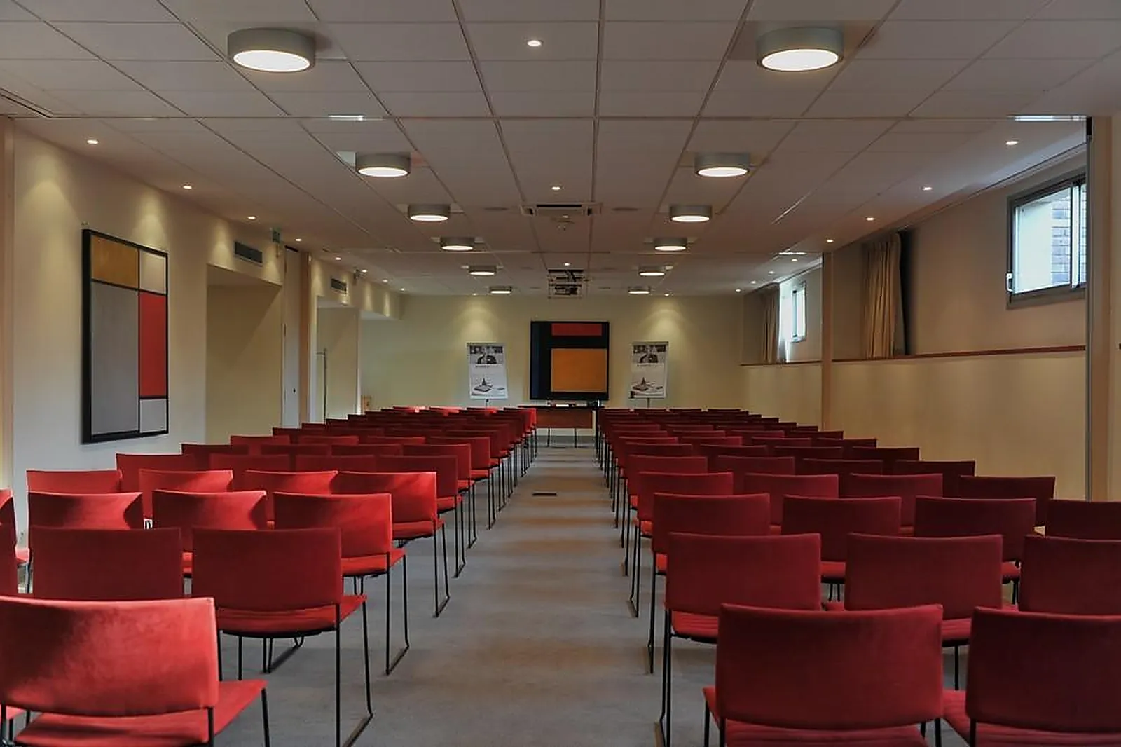 Lieux événementiels, MERCURE MAUREPAS SAINT QUENTIN