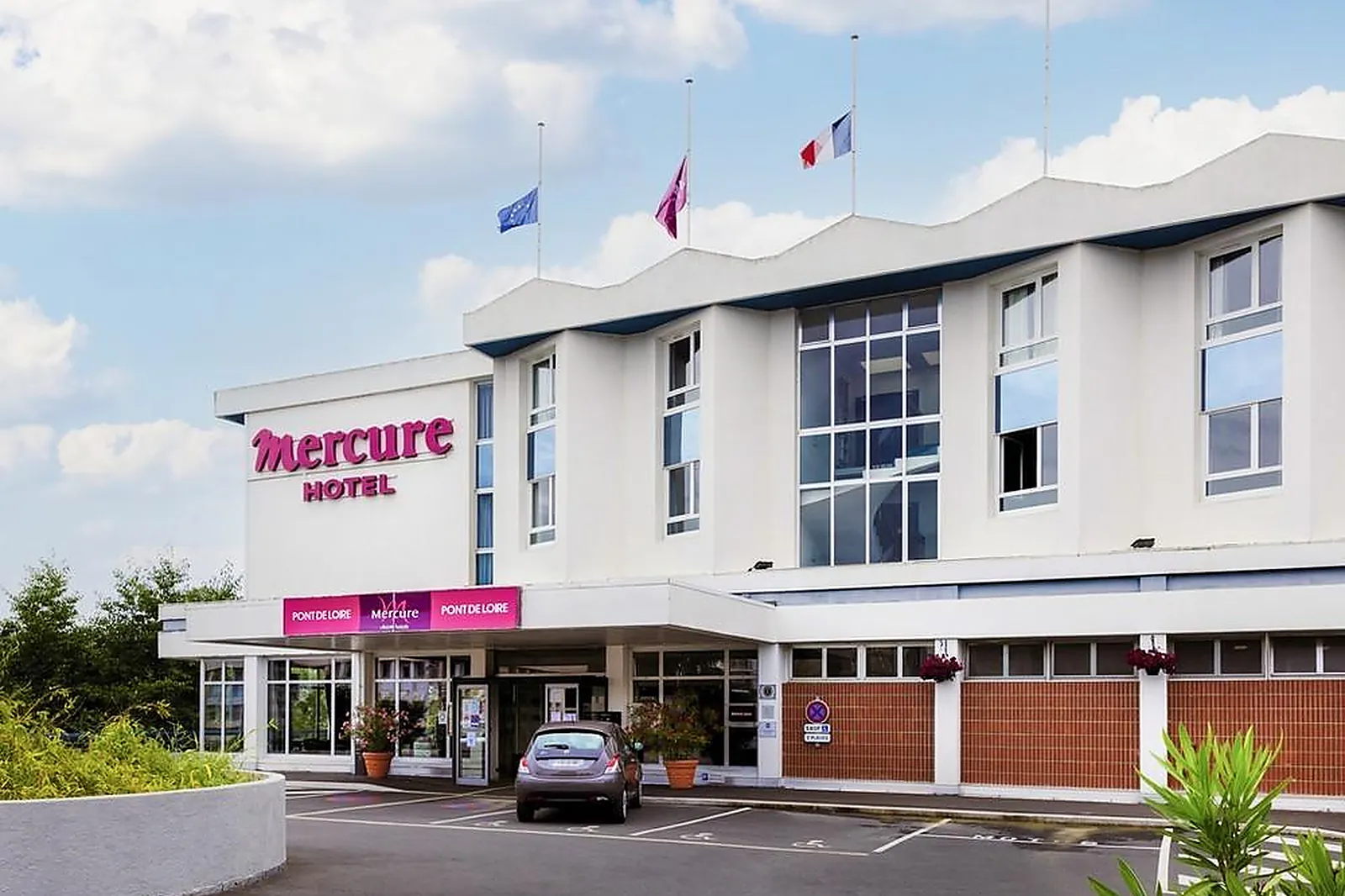 Lieux événementiels, MERCURE NEVERS PONT DE LOIRE