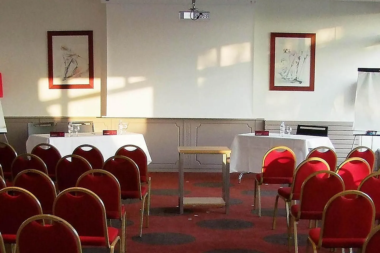 Lieux événementiels, MERCURE OMAHA BEACH