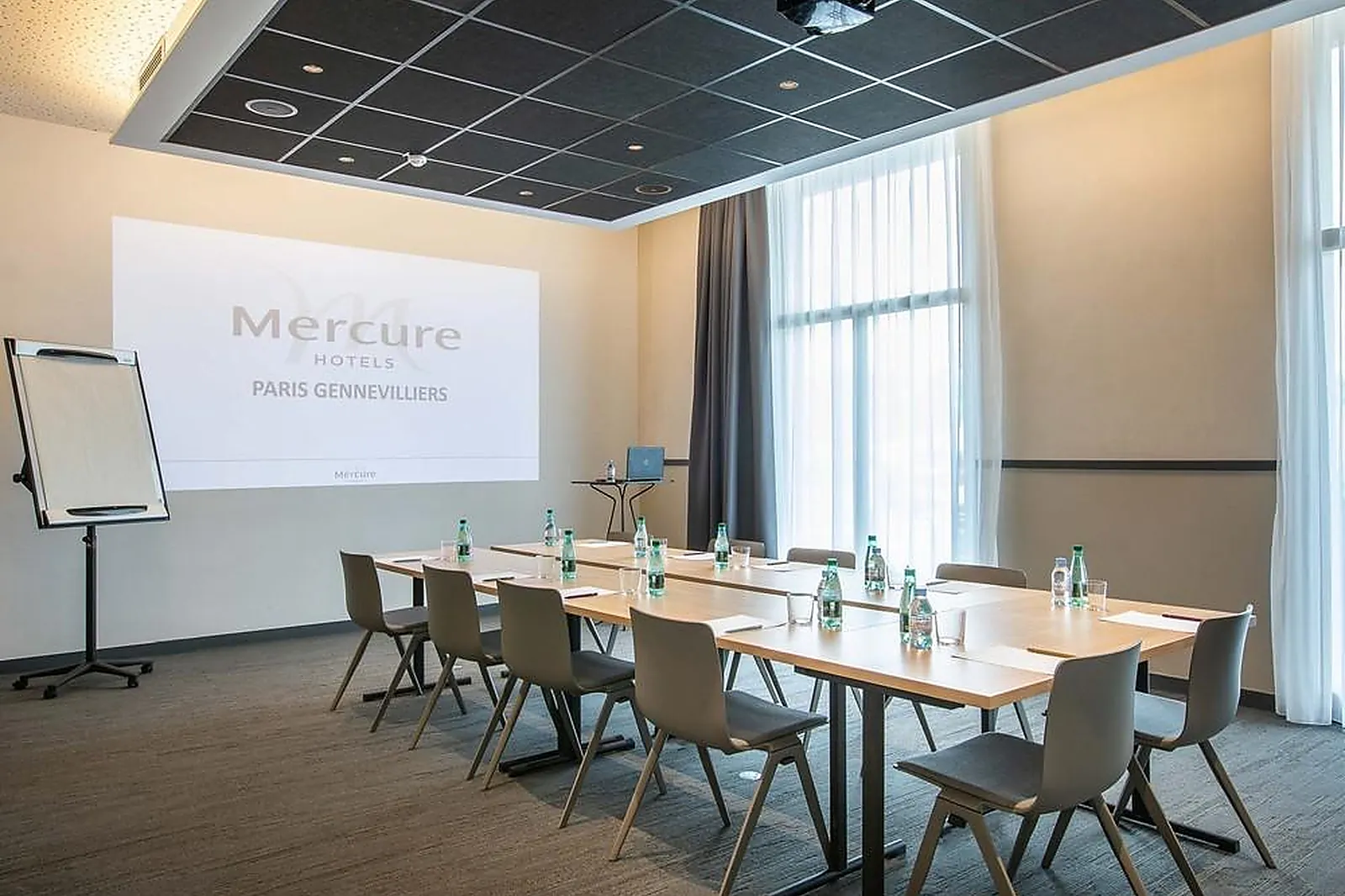 Lieux événementiels, MERCURE PARIS GENNEVILLIERS