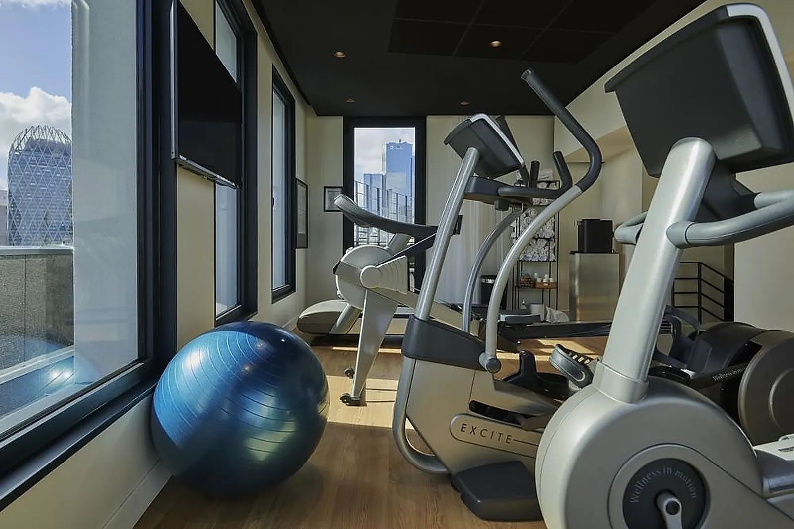 Lieux événementiels, MERCURE PARIS LA DÉFENSE