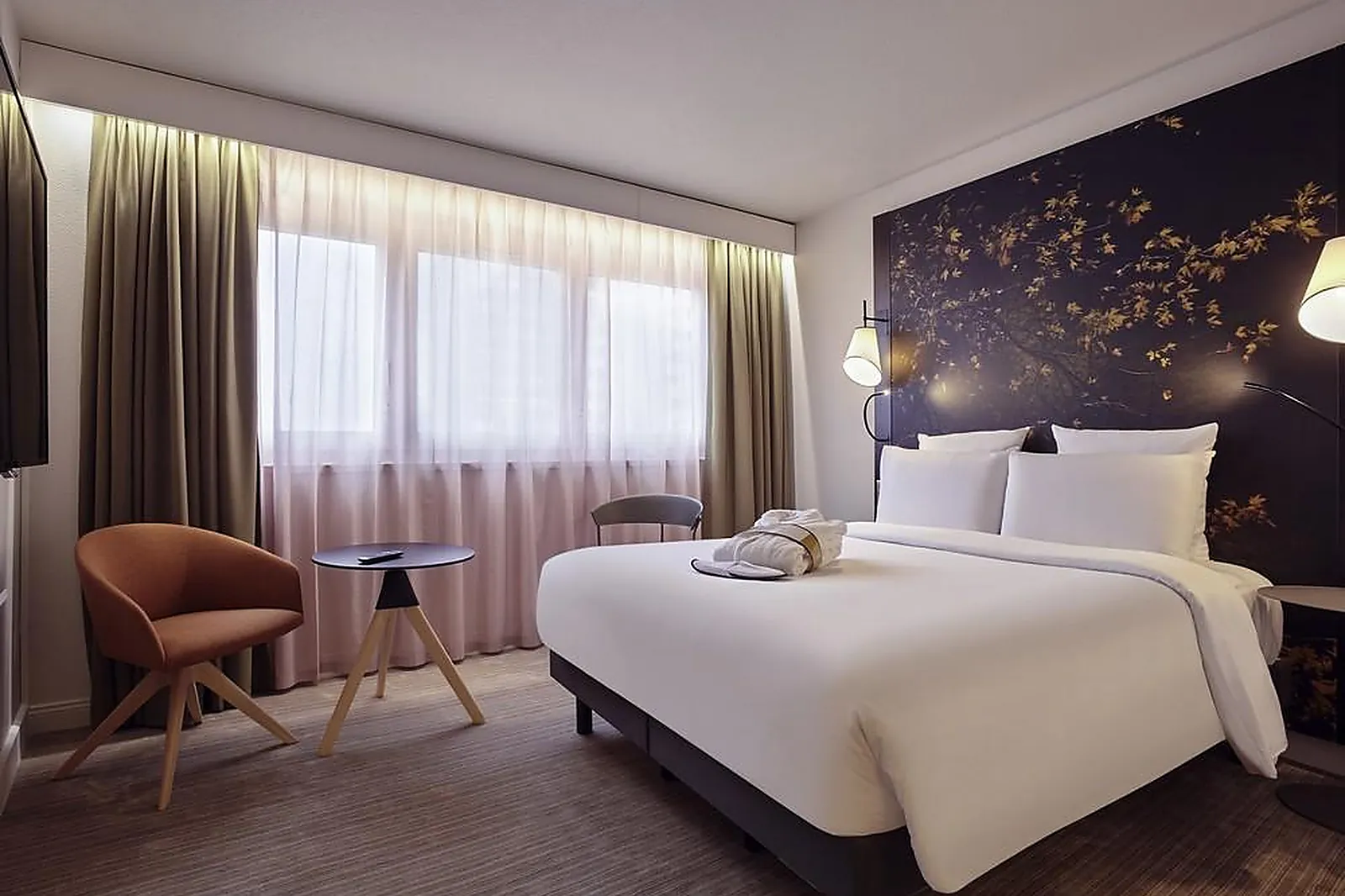 Lieux événementiels, MERCURE PARIS LA DÉFENSE