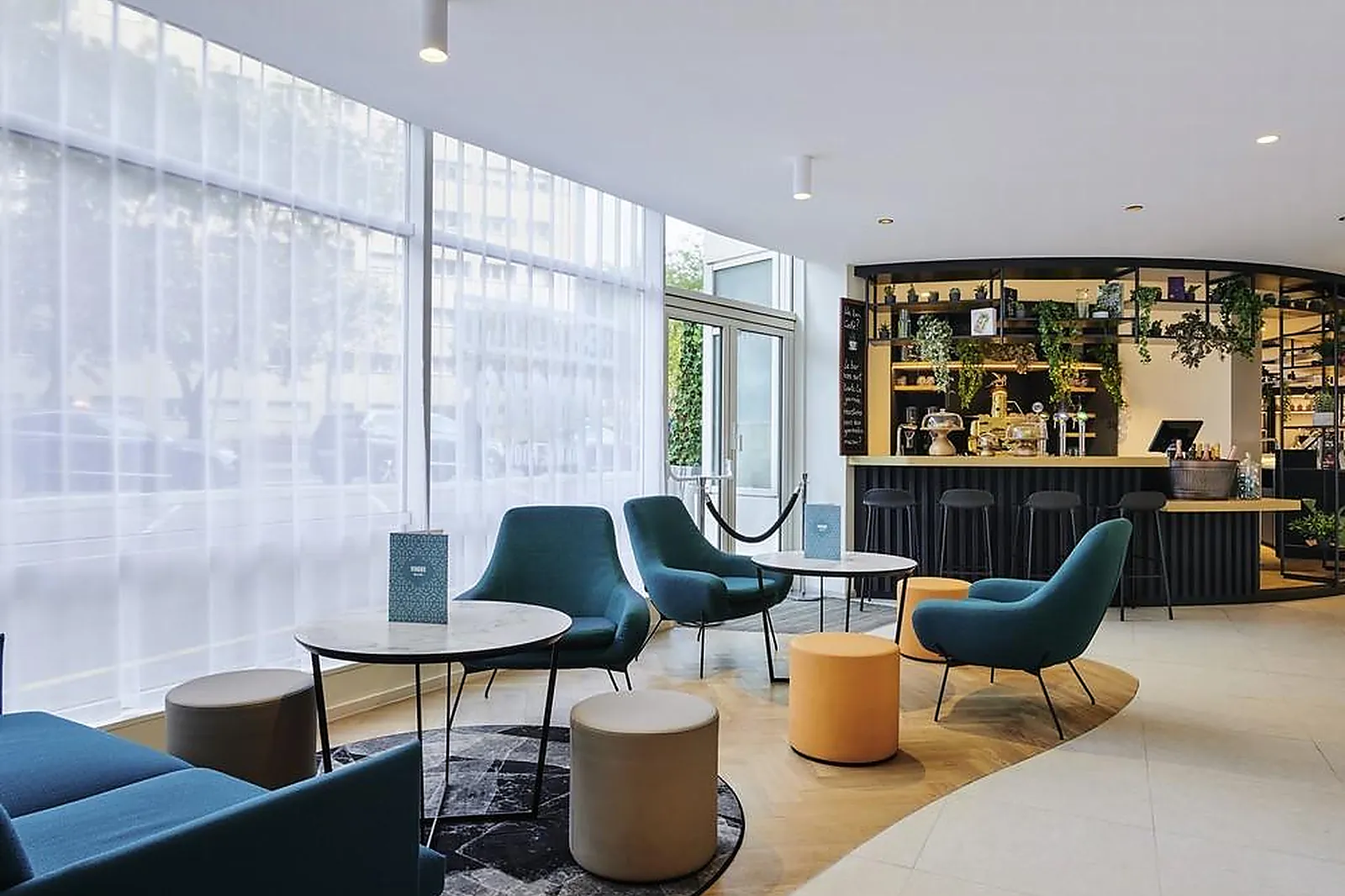 Lieux événementiels, MERCURE PARIS LA DÉFENSE