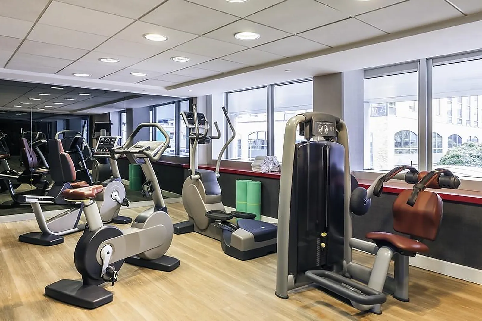 Lieux événementiels, MERCURE PARIS LA DEFENSE GRANDE ARCHE