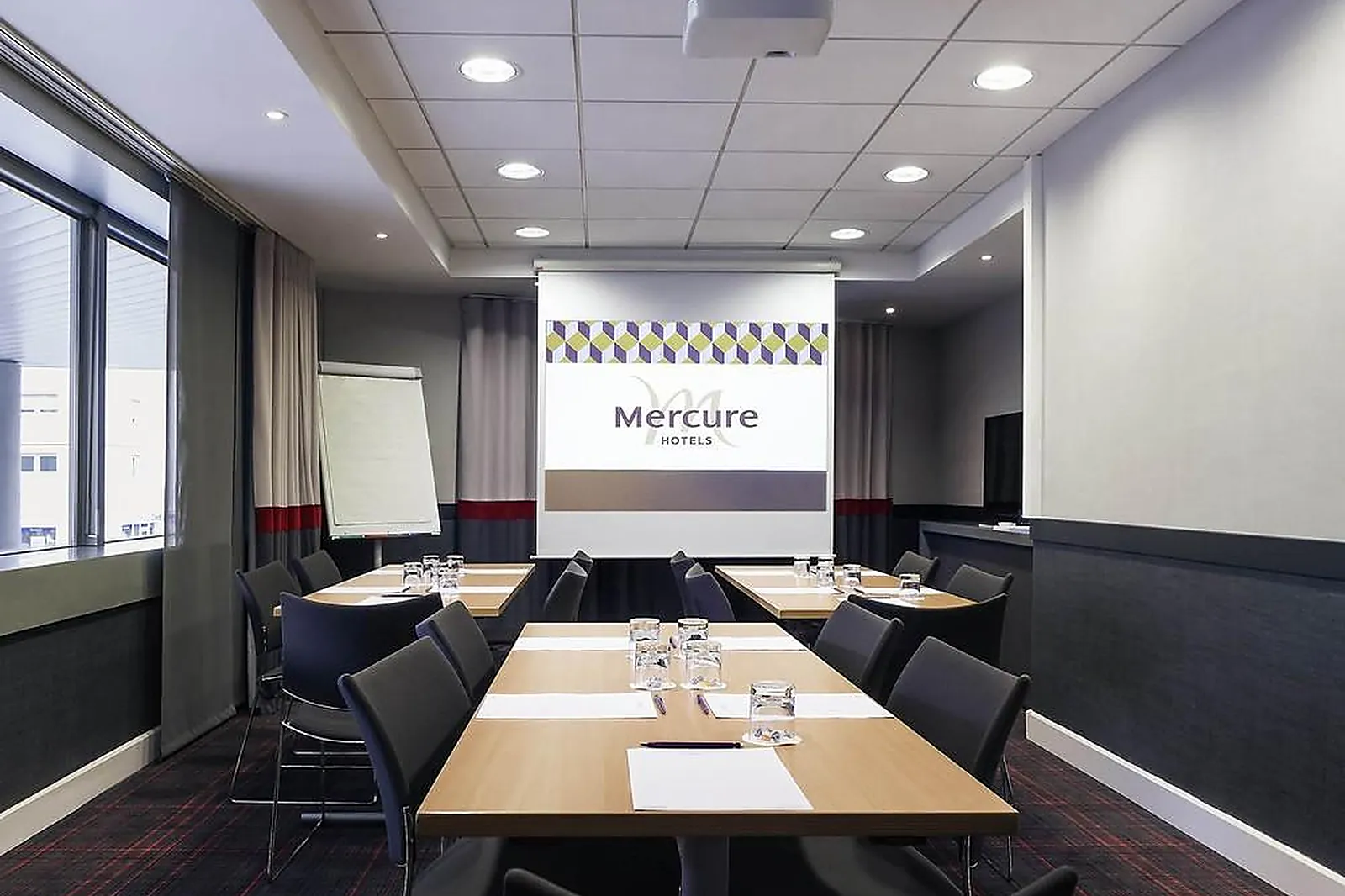 Lieux événementiels, MERCURE PARIS LA DEFENSE GRANDE ARCHE