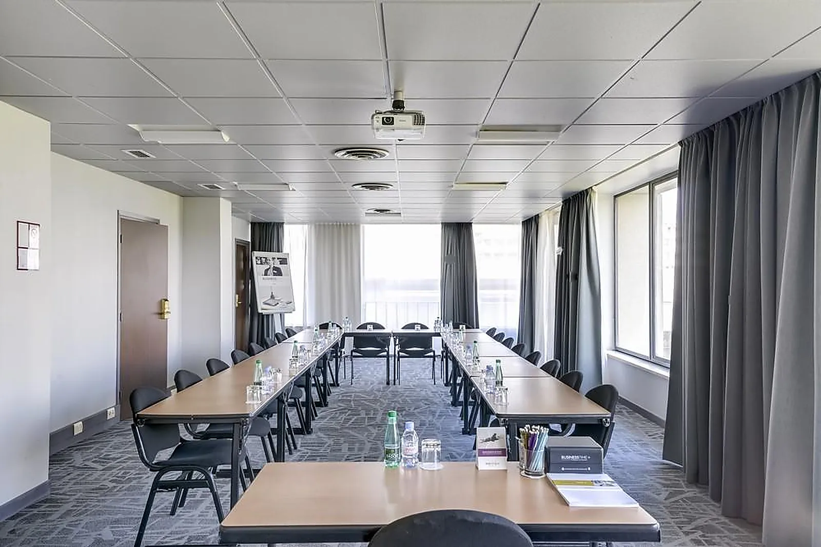 Lieux événementiels, MERCURE PARIS ORLY RUNGIS AÉROPORT