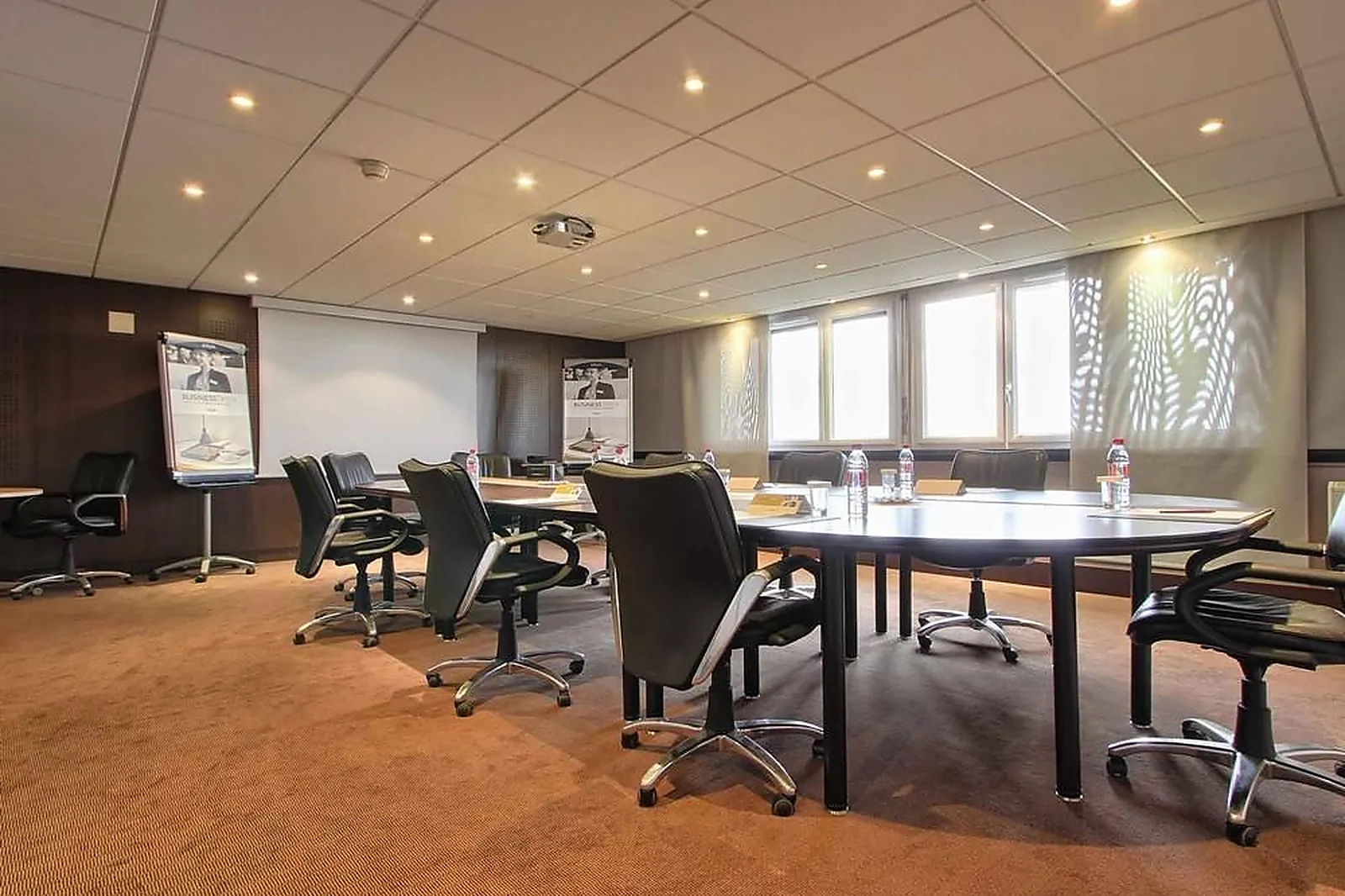 Lieux événementiels, MERCURE PARIS VELIZY