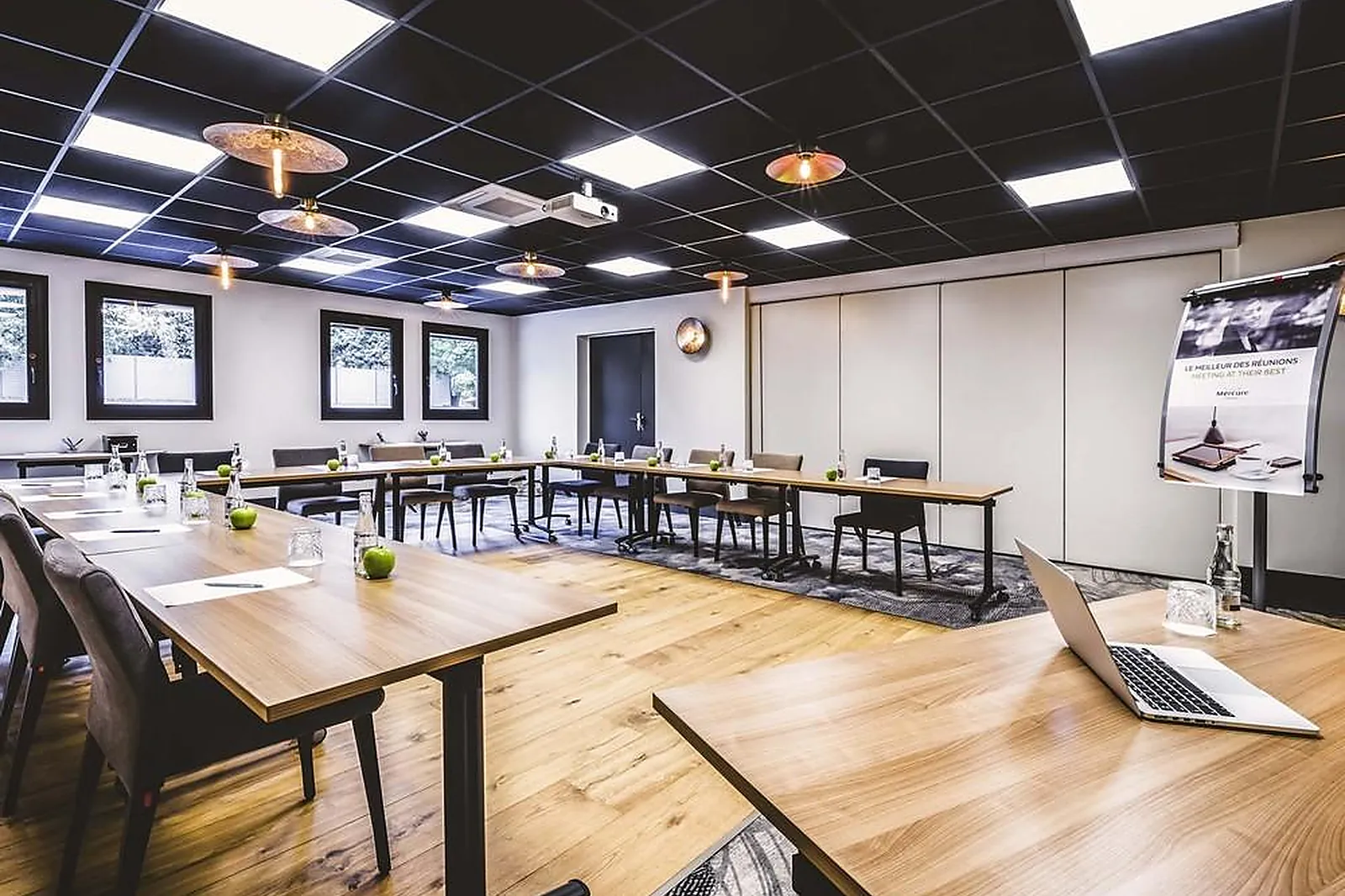 Lieux événementiels, MERCURE PAU PALAIS DES SPORTS