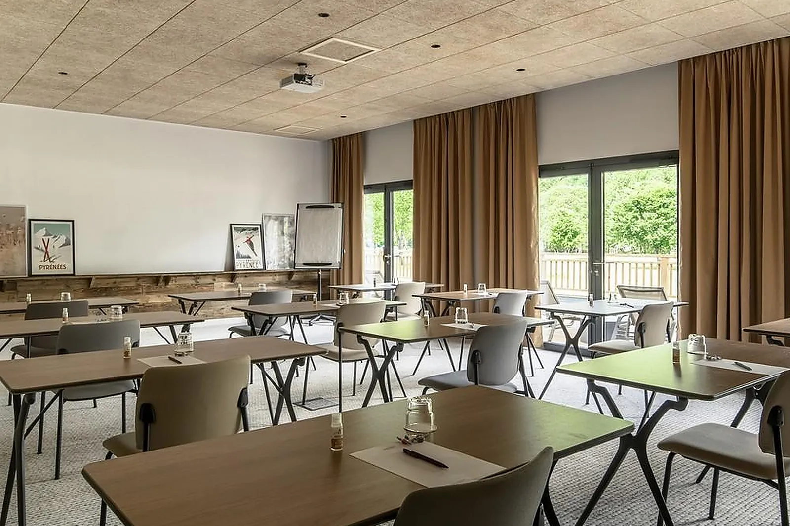 Lieux événementiels, MERCURE PEYRAGUDES LOUDENVIELLE PYRENEES