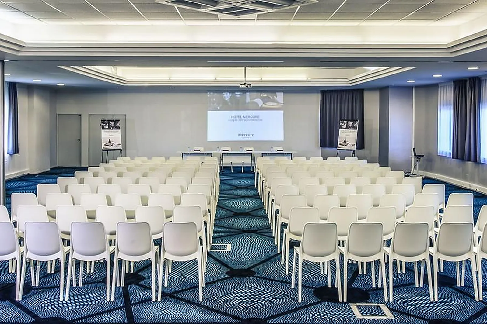 Lieux événementiels, MERCURE POITIERS SITE DU FUTUROSCOPE