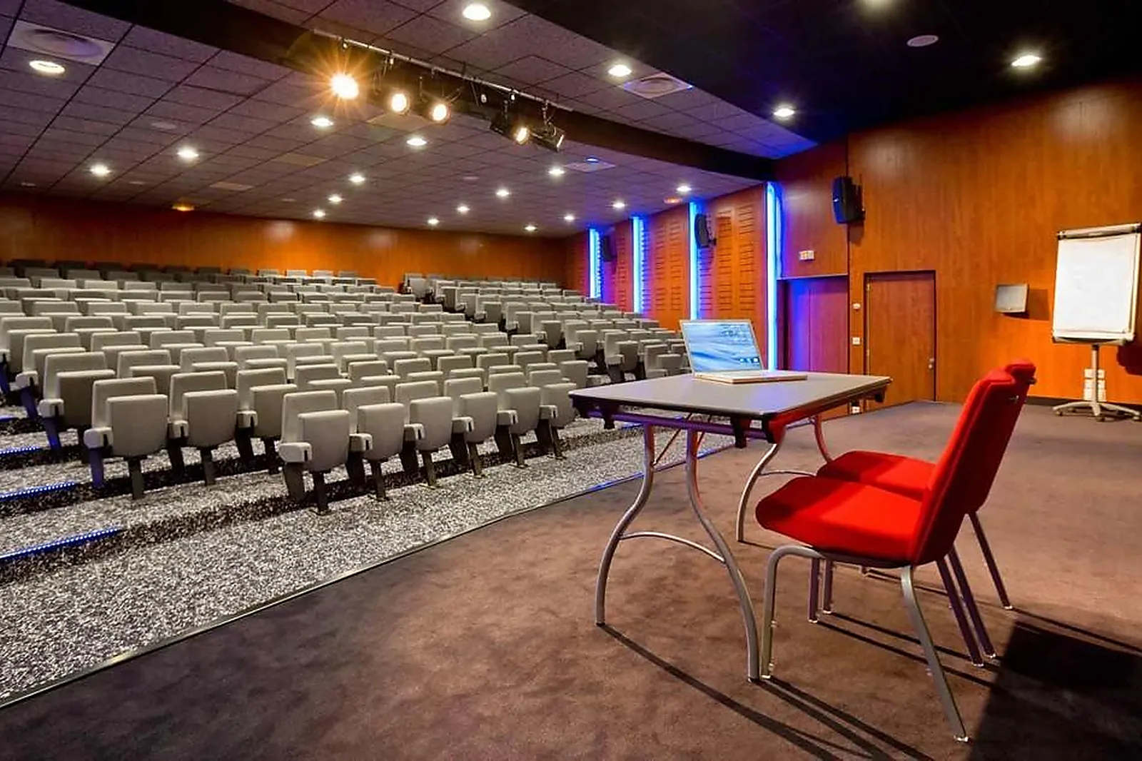 Lieux événementiels, MERCURE QUIMPER CENTRE