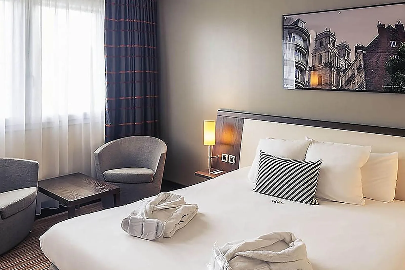 Lieux événementiels, MERCURE RENNES CESSON