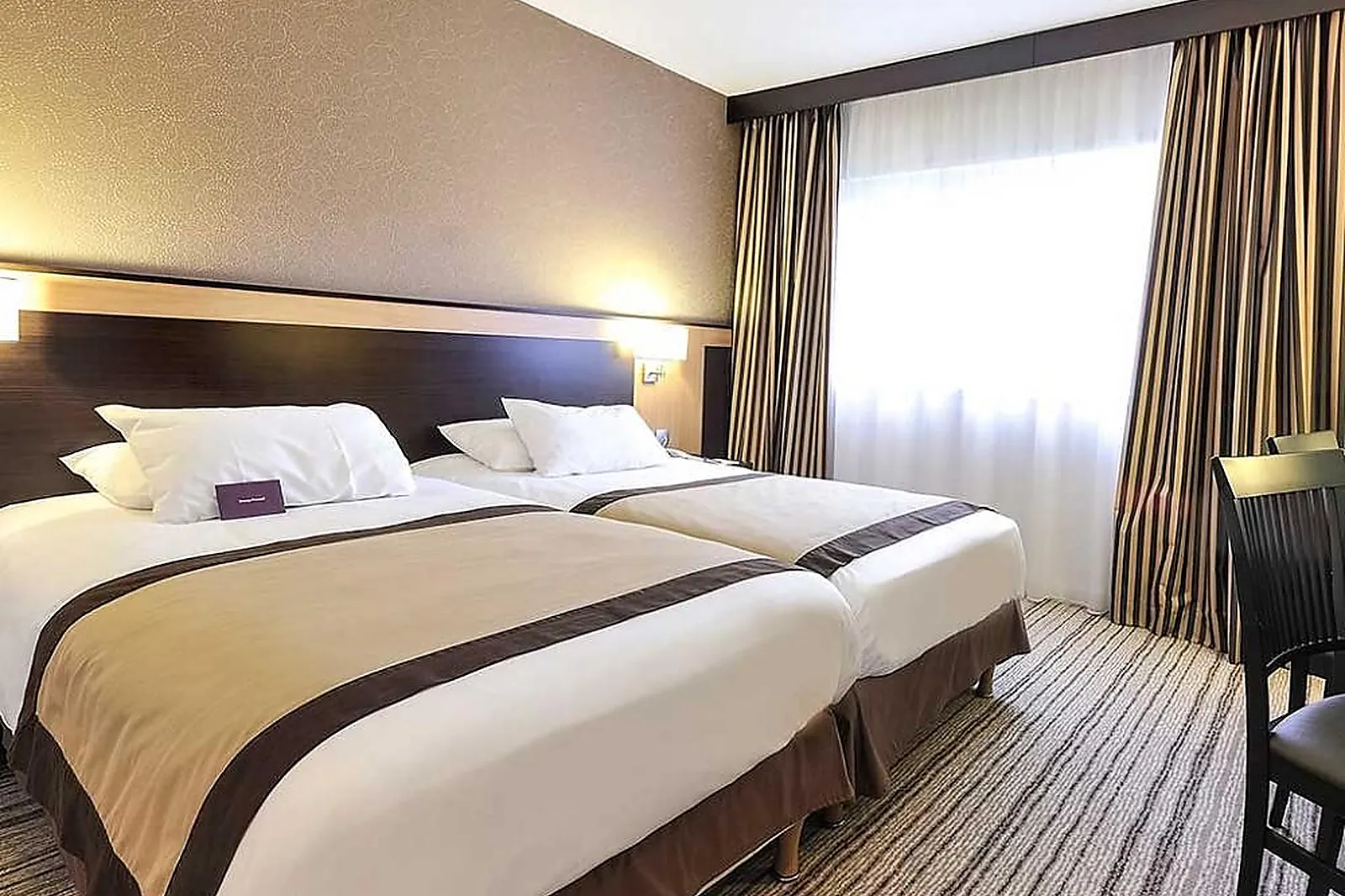 Lieux événementiels, MERCURE ROUEN VAL DE REUIL