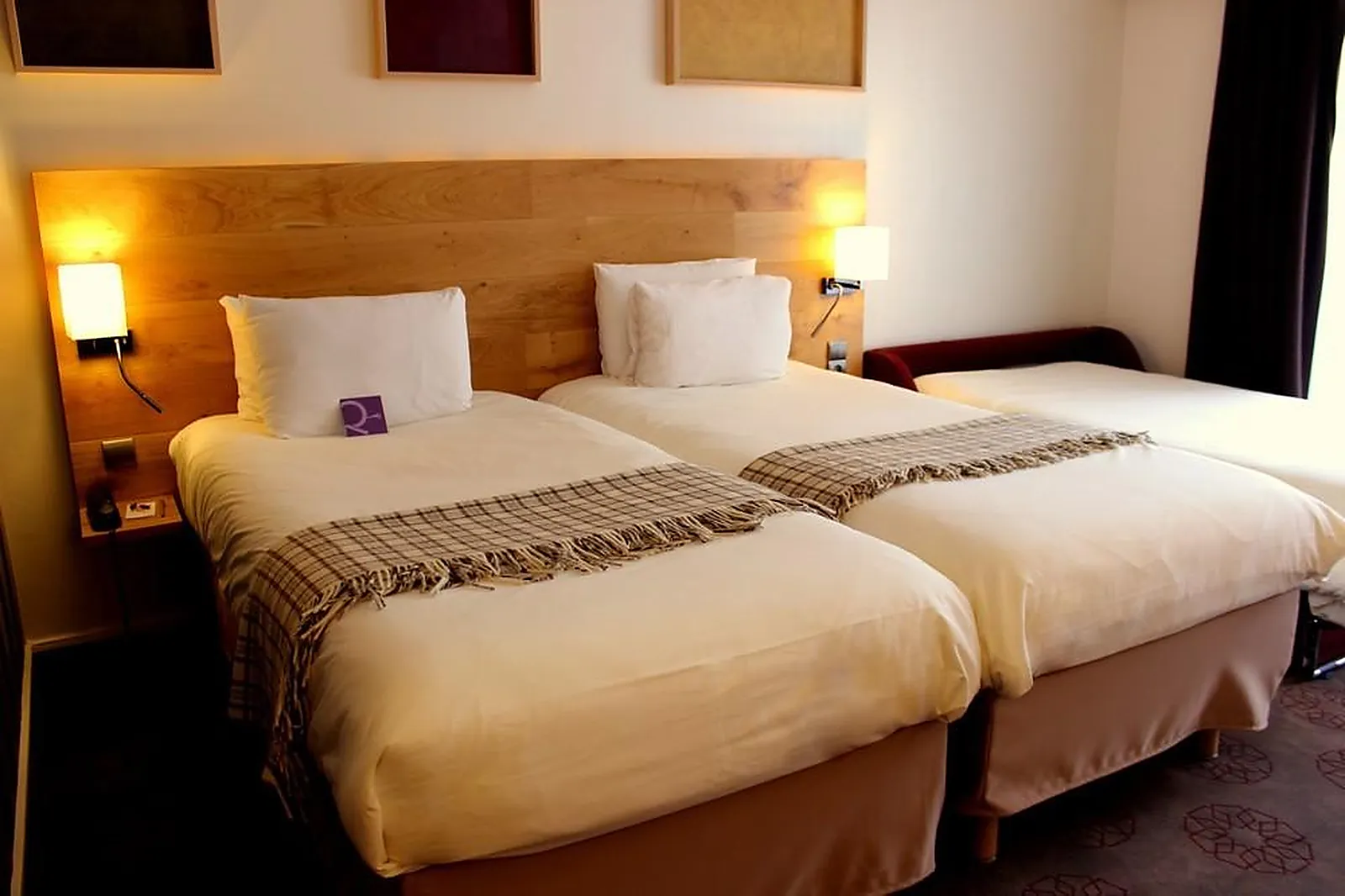 Lieux événementiels, MERCURE SAINT-LARY