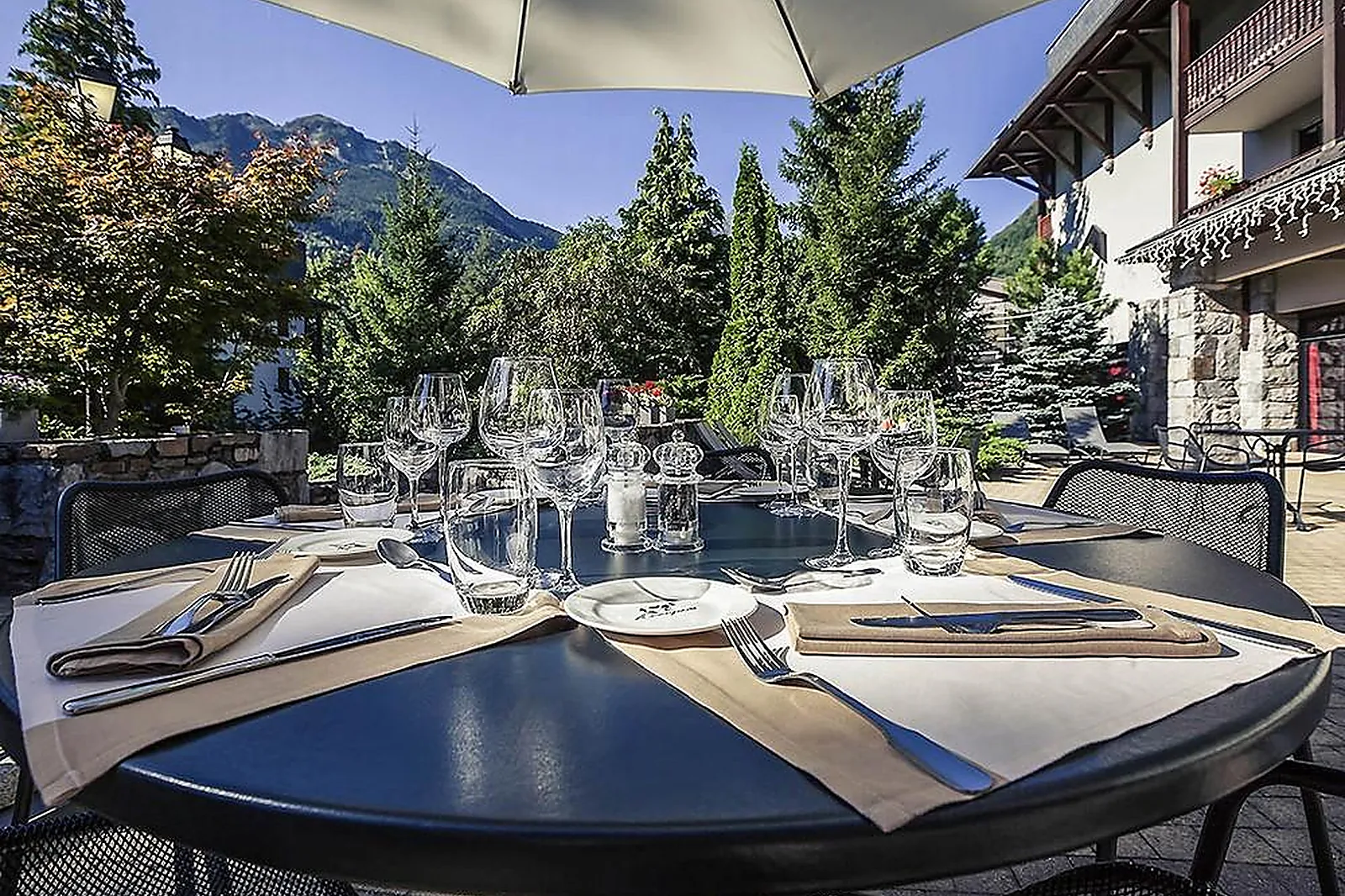 Lieux événementiels, MERCURE SAINT-LARY