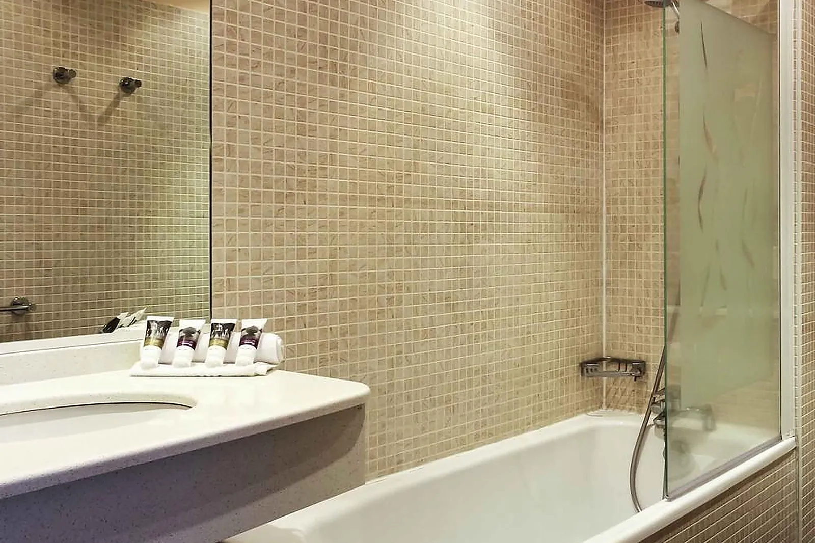 Lieux événementiels, MERCURE SAINT-NECTAIRE SPA ET BIEN-ETRE