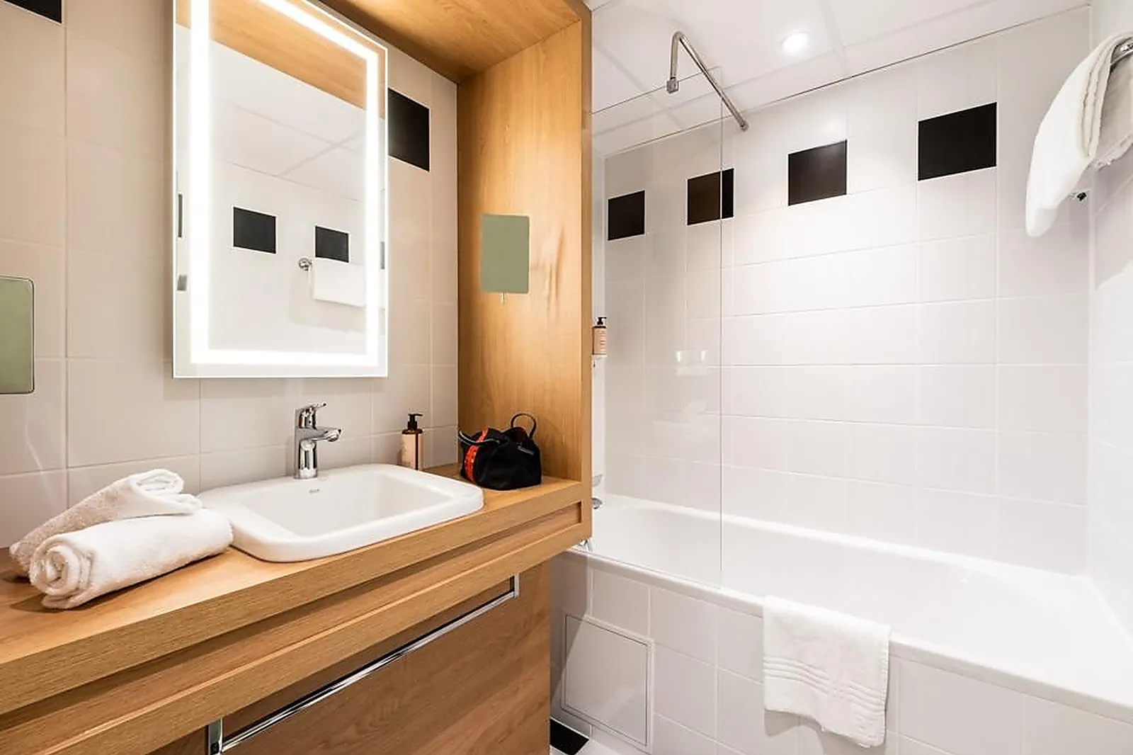 Lieux événementiels, MERCURE TOURS SUD