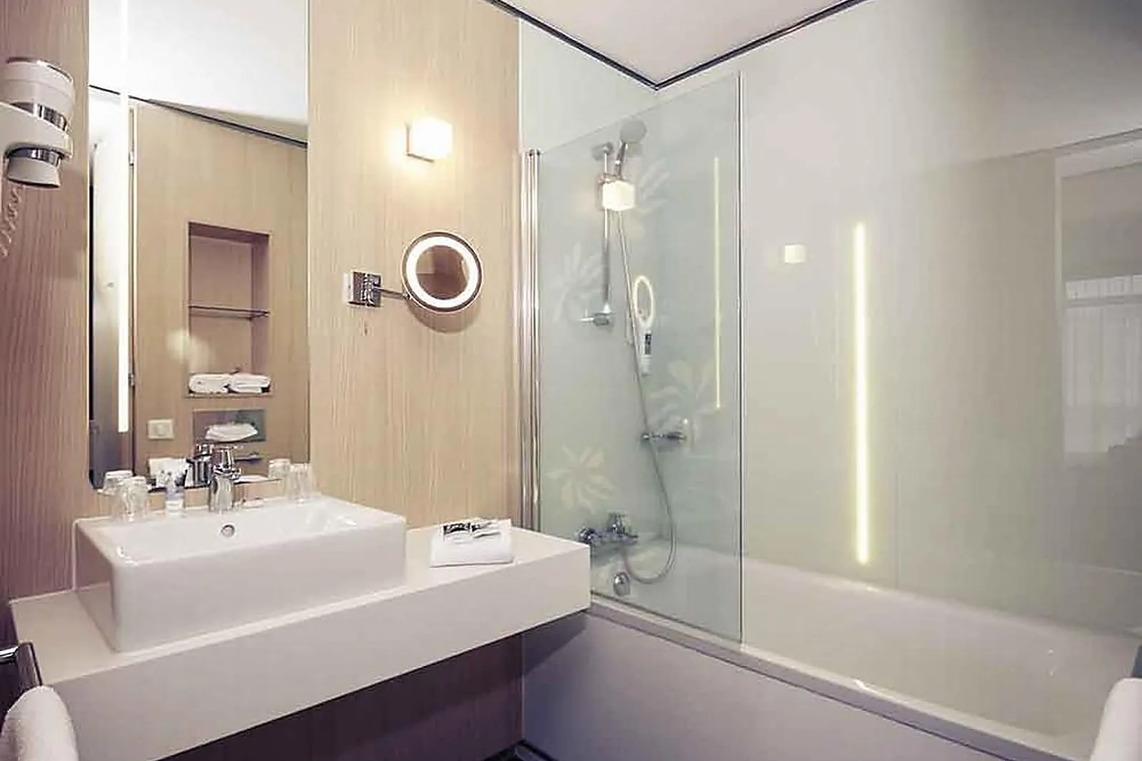 Lieux événementiels, MERCURE VALENCIENNES CENTRE