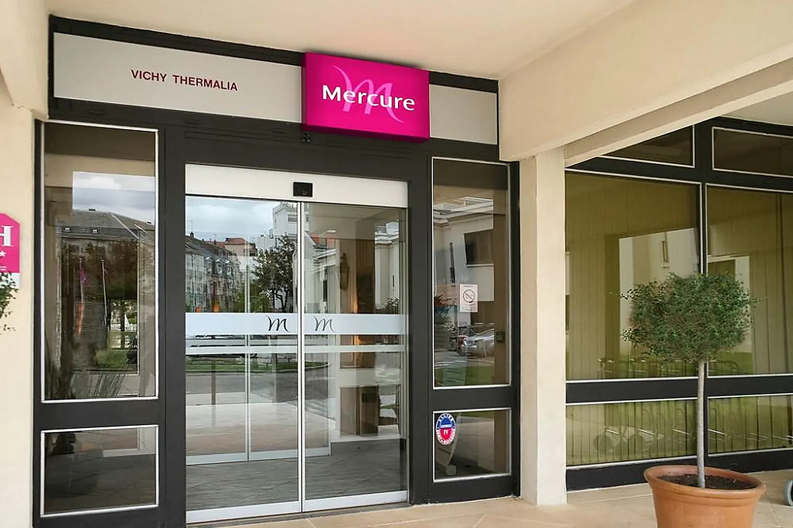 Lieux événementiels, MERCURE VICHY THERMALIA