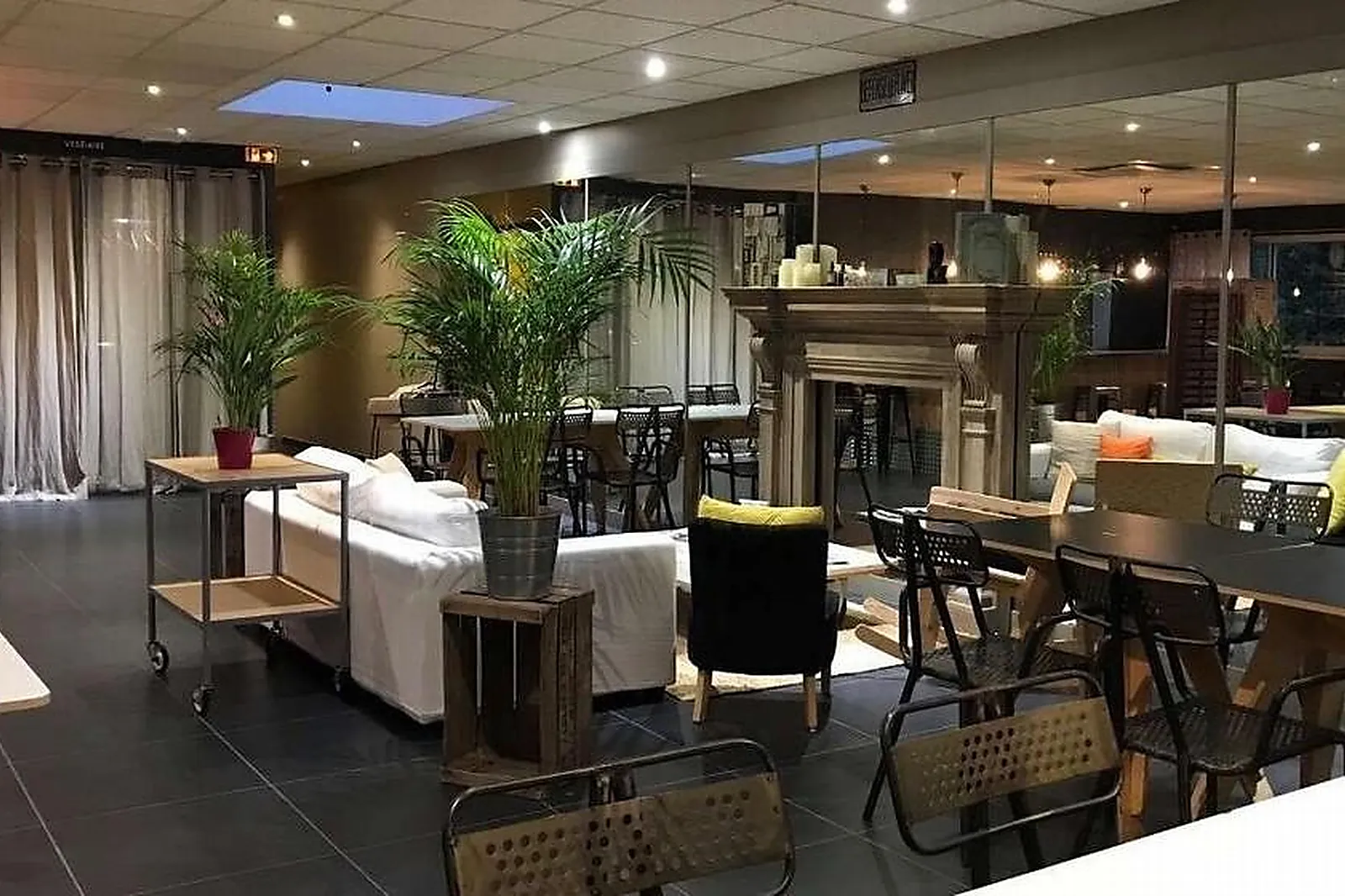 Lieux événementiels, METS EN SCÈNE