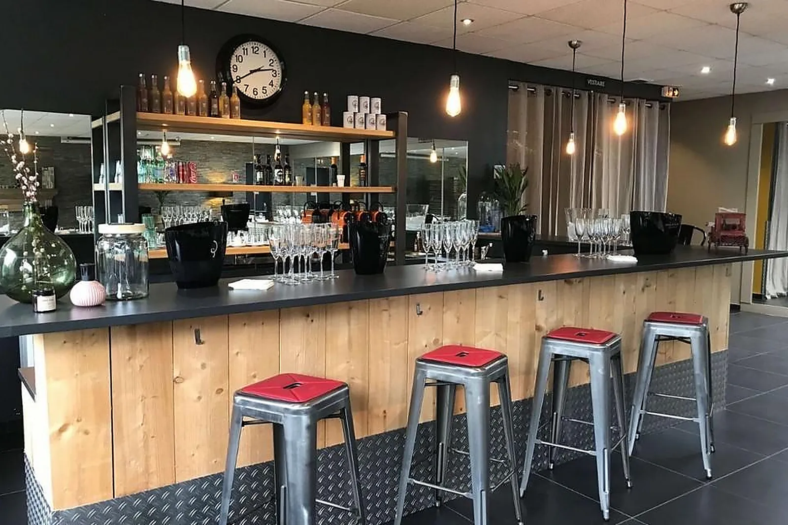 Lieux événementiels, METS EN SCÈNE